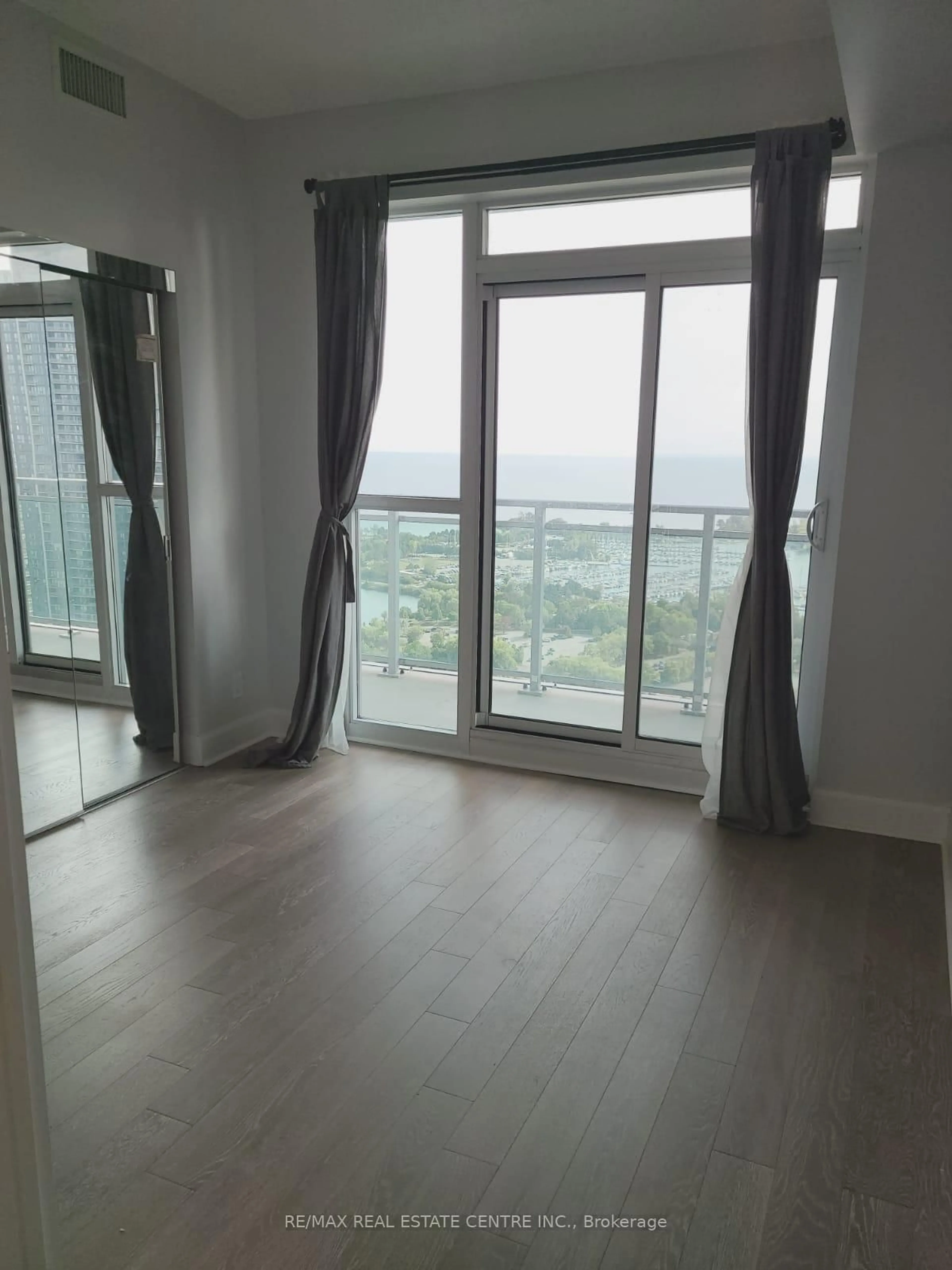 A pic of a room for 33 Shore Breeze Dr #2611, Toronto Ontario M8V 0G1