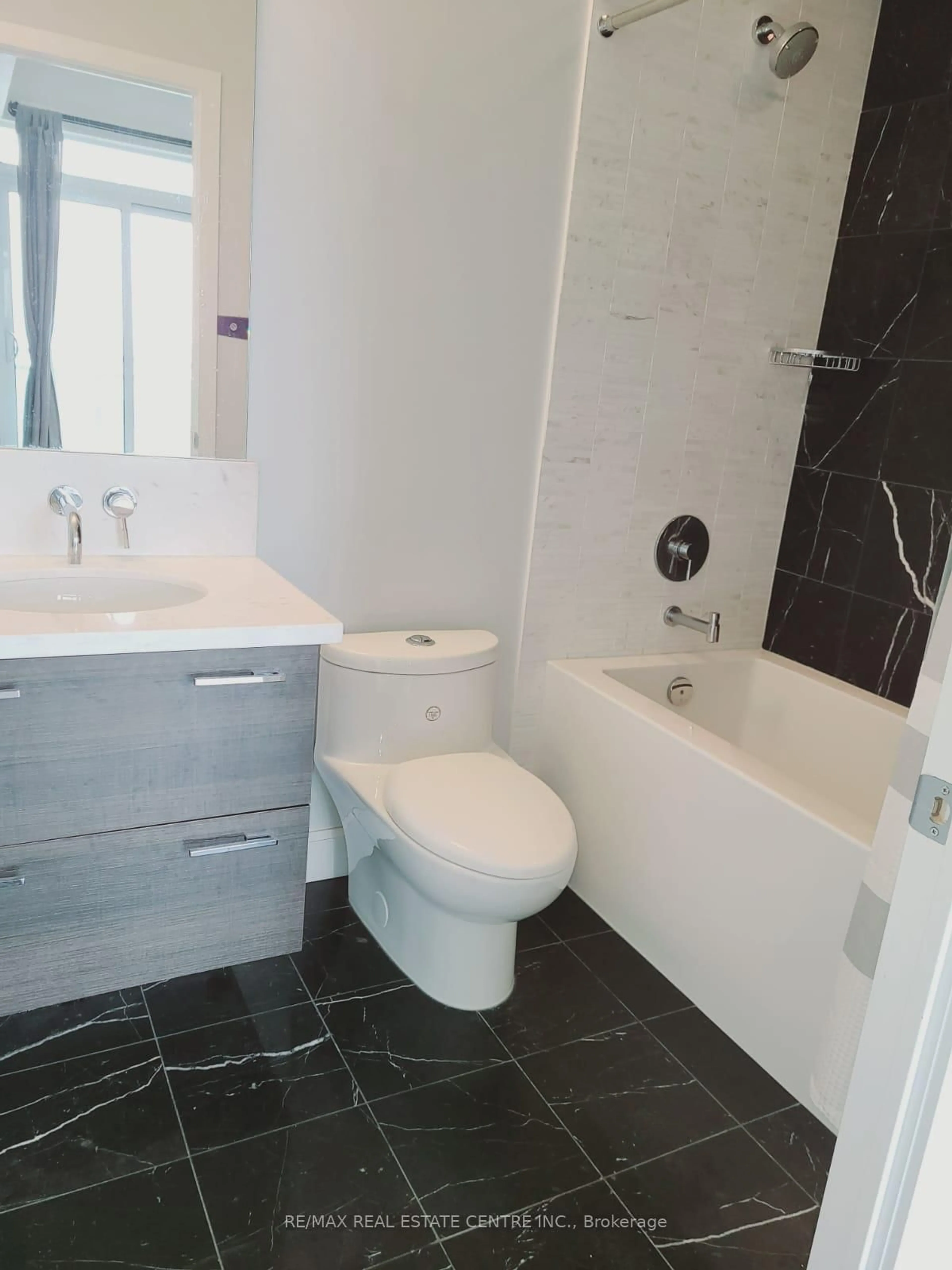 Contemporary bathroom, ceramic/tile floor for 33 Shore Breeze Dr #2611, Toronto Ontario M8V 0G1