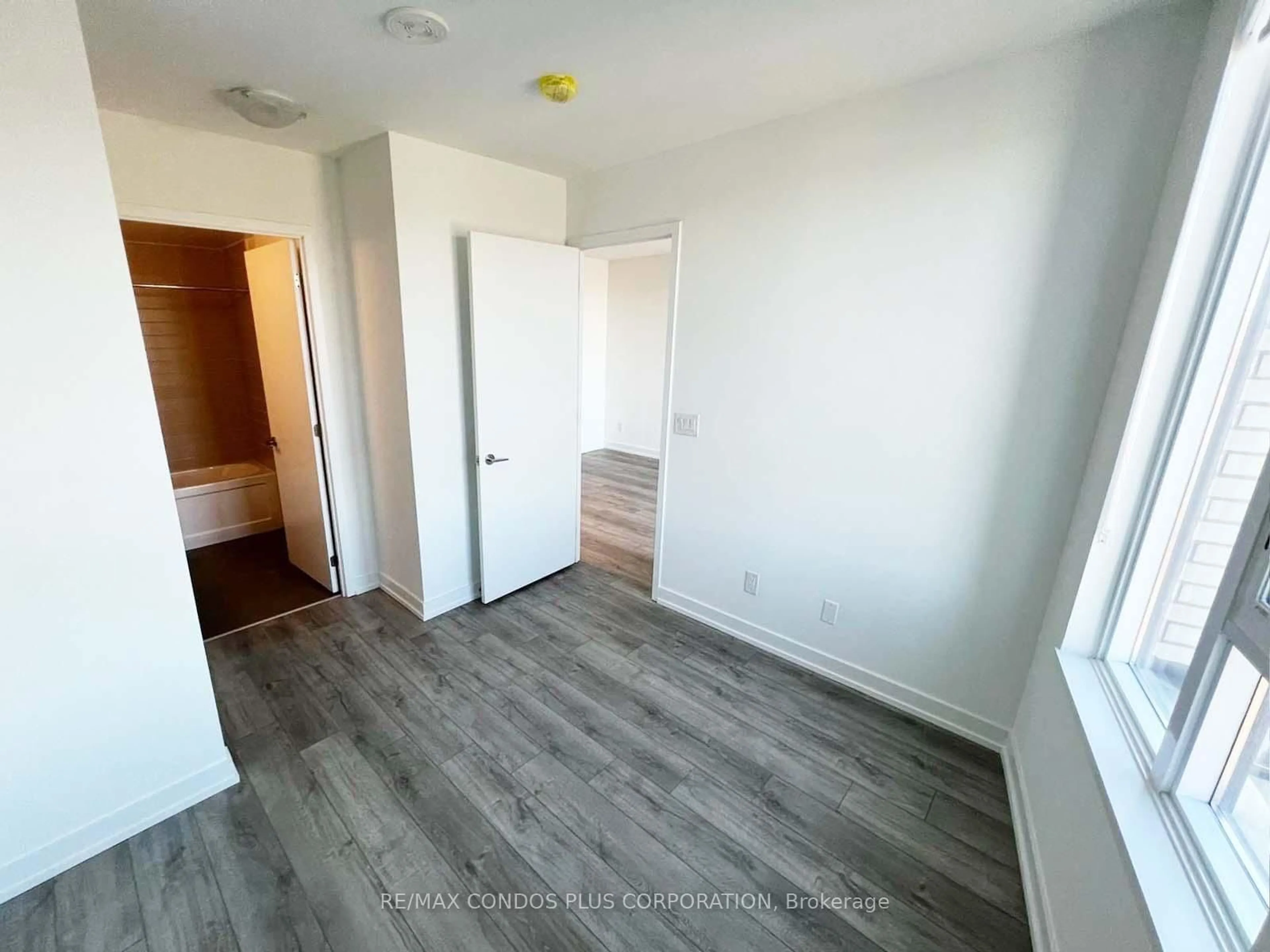 A pic of a room for 3100 Keele St #619, Toronto Ontario M3M 0E1