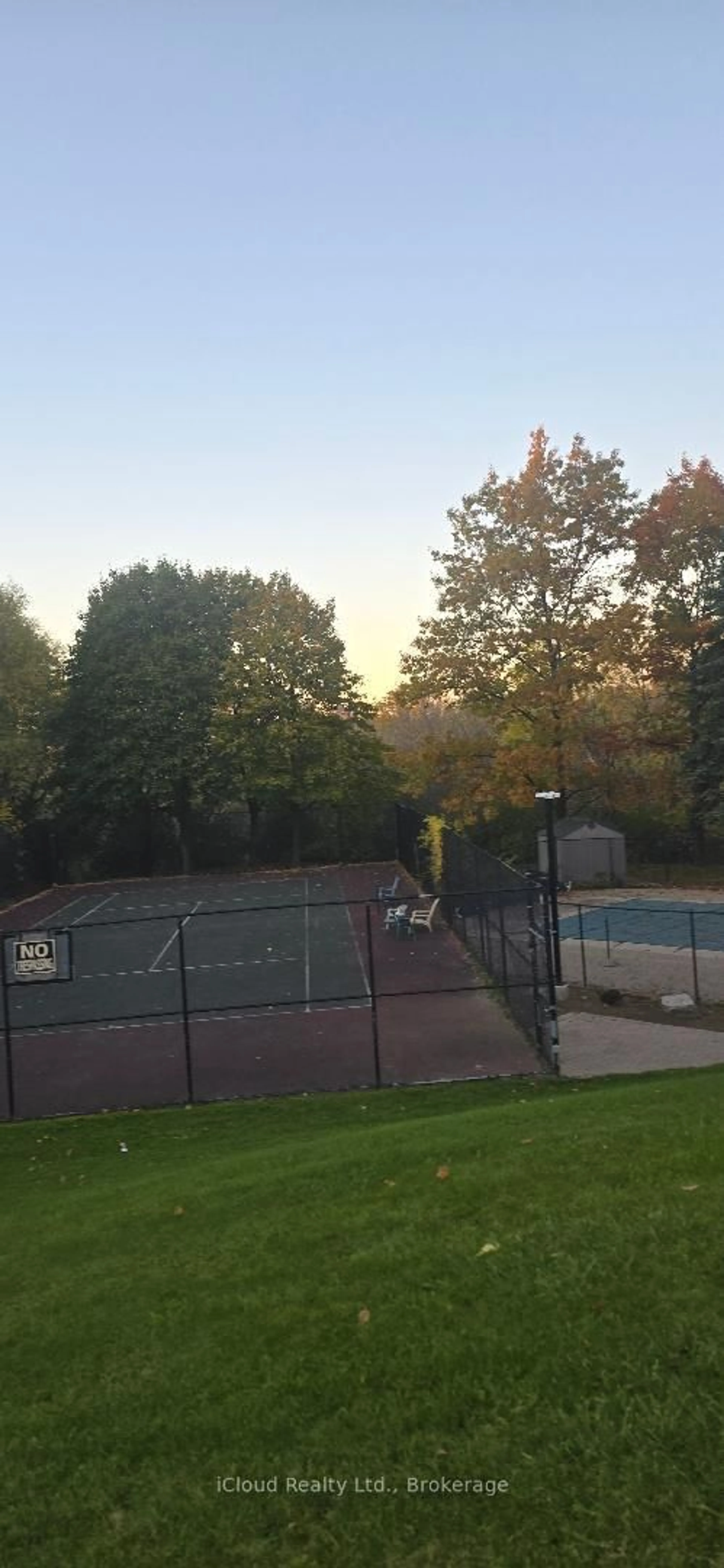 Pool for 600 Rexdale Blvd #706, Toronto Ontario M9W 6T4