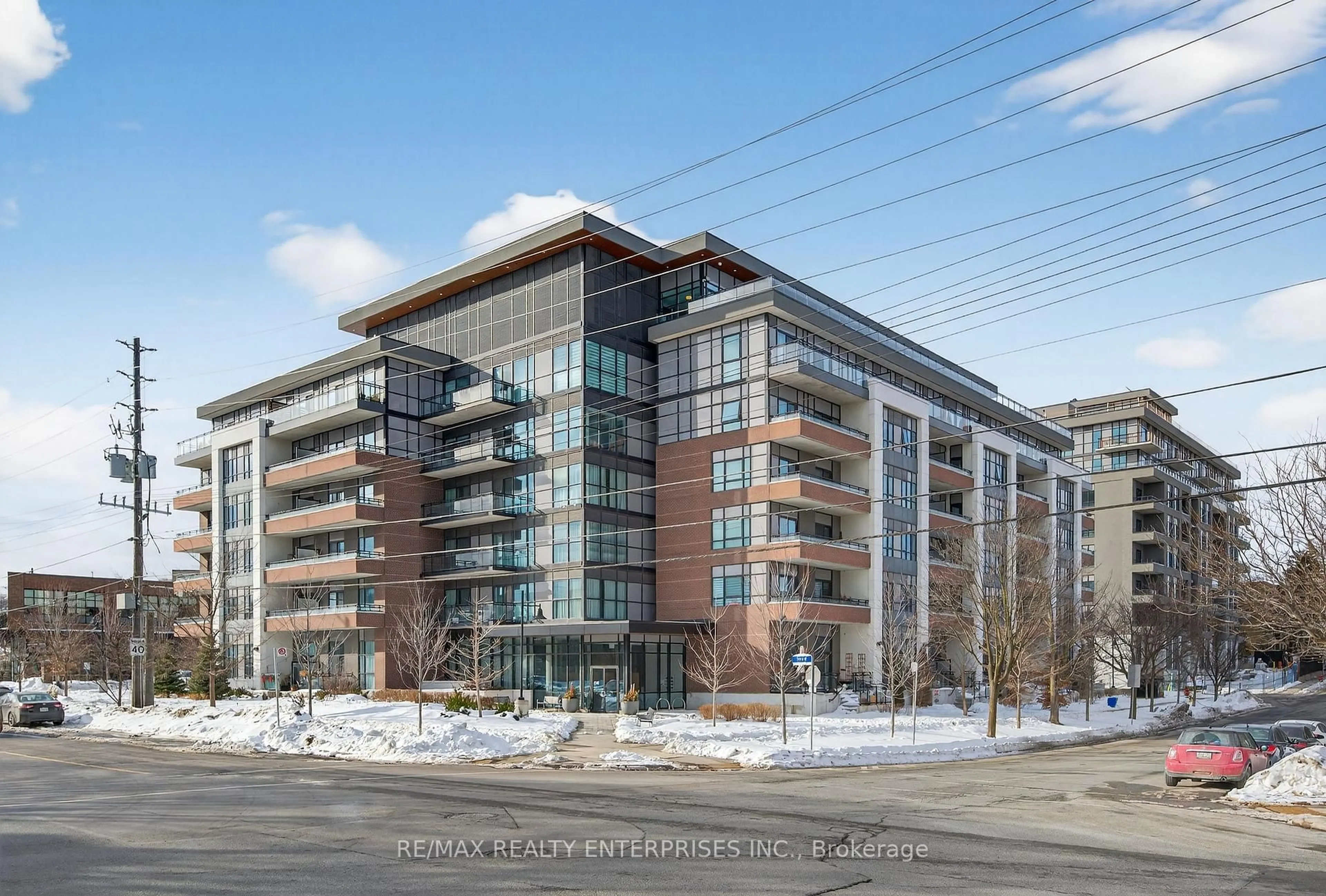 Indoor foyer for 1 Neighbourhood Lane #401, Toronto Ontario M8Y 0C2