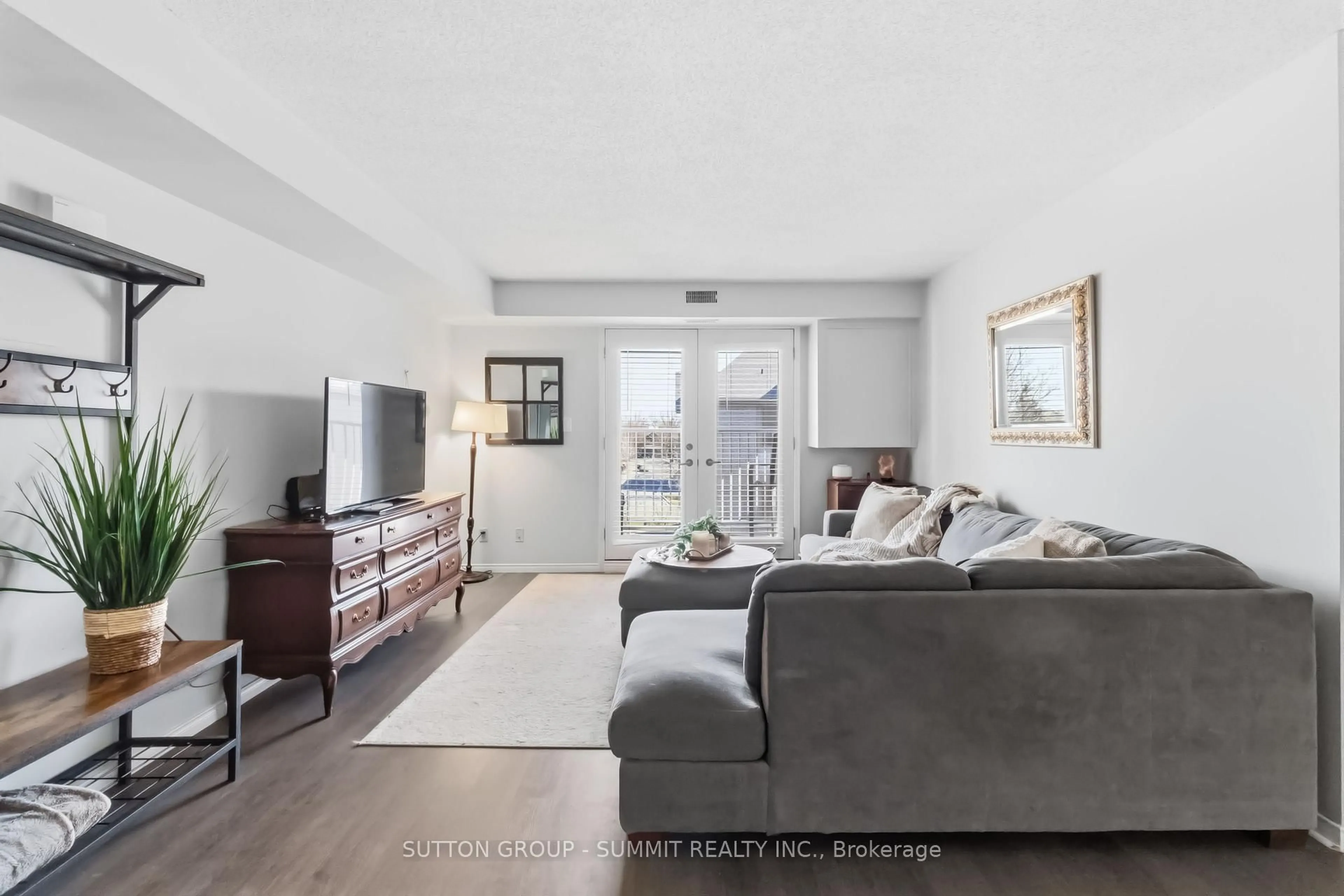 Living room with furniture, unknown for 2010 Cleaver Ave #307, Burlington Ontario L7M 4C1