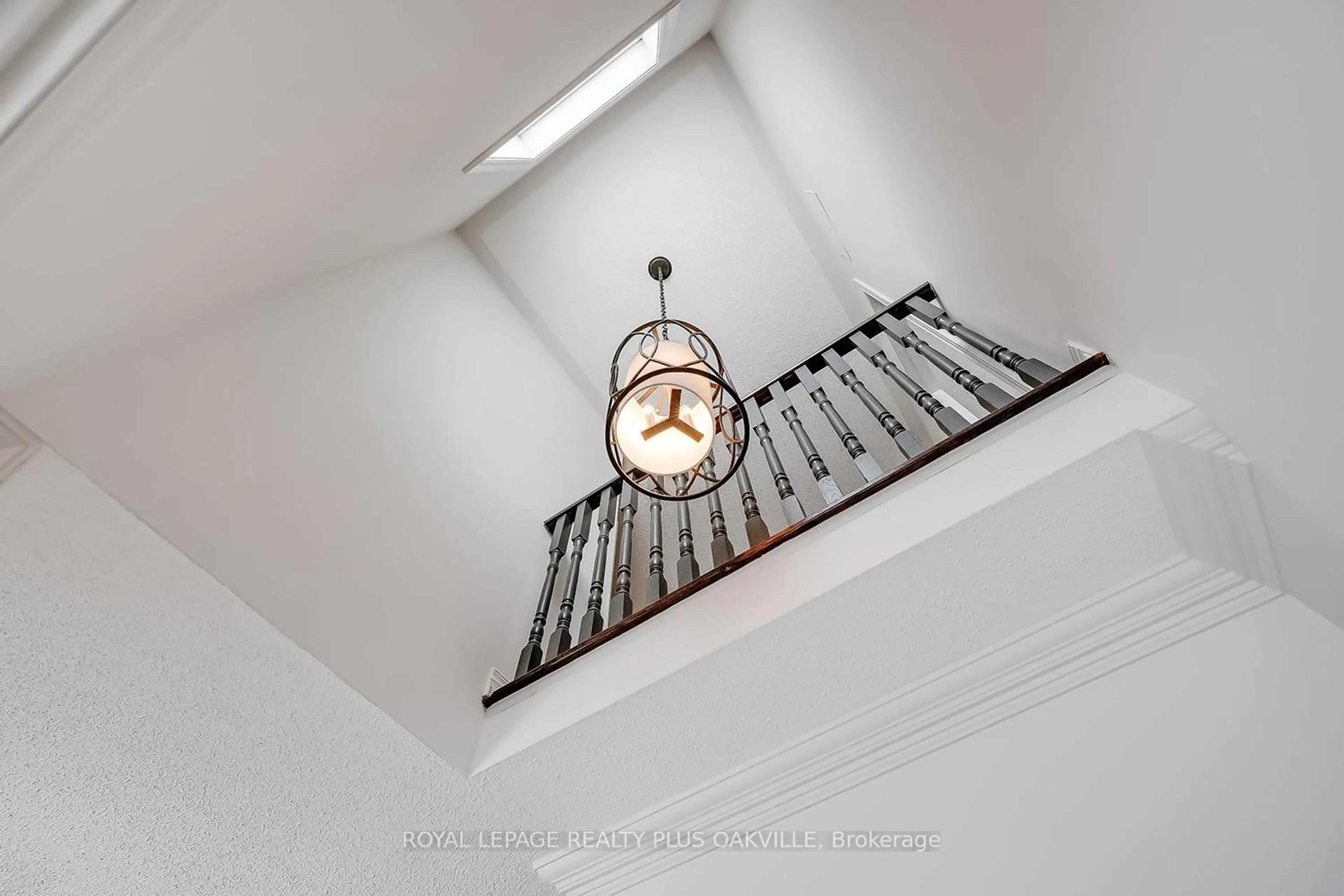 Stairs for 2083 Jaguar Lane, Oakville Ontario L6M 4R5