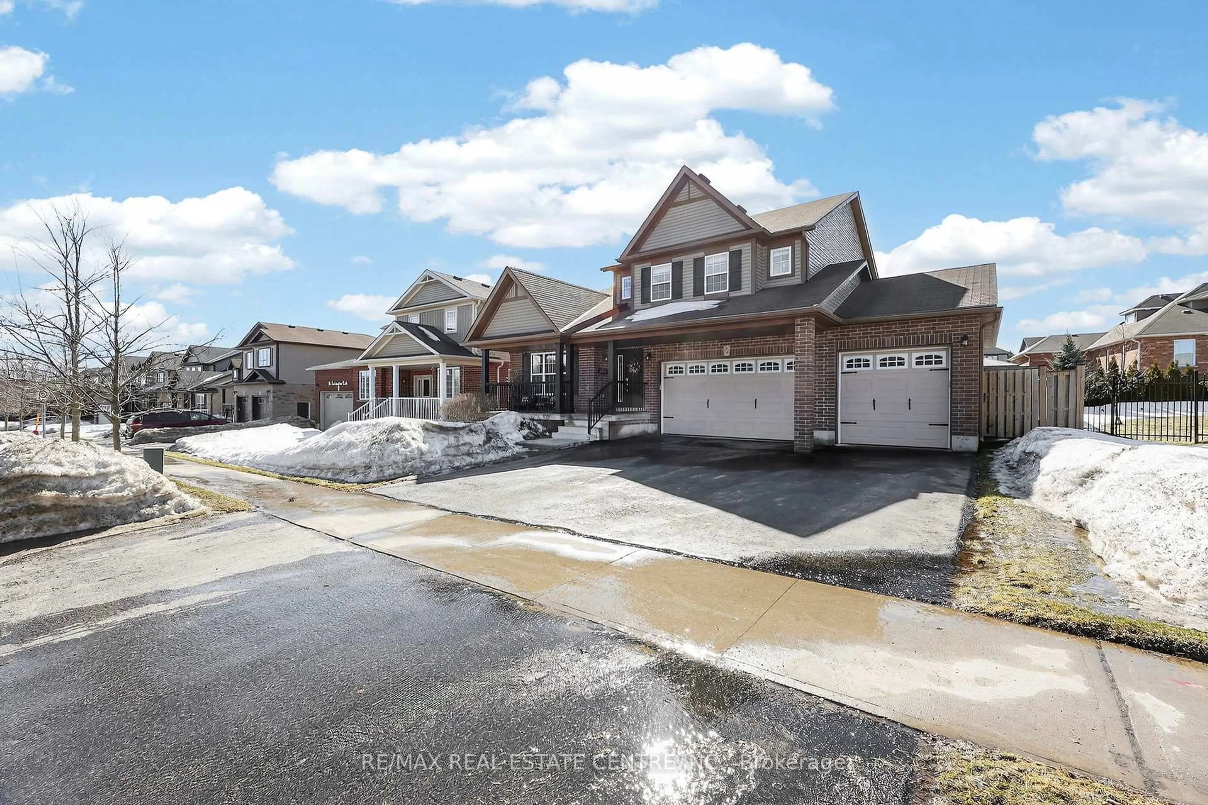 Unknown for 14 Sandringham Circ, Orangeville Ontario L9W 0A5