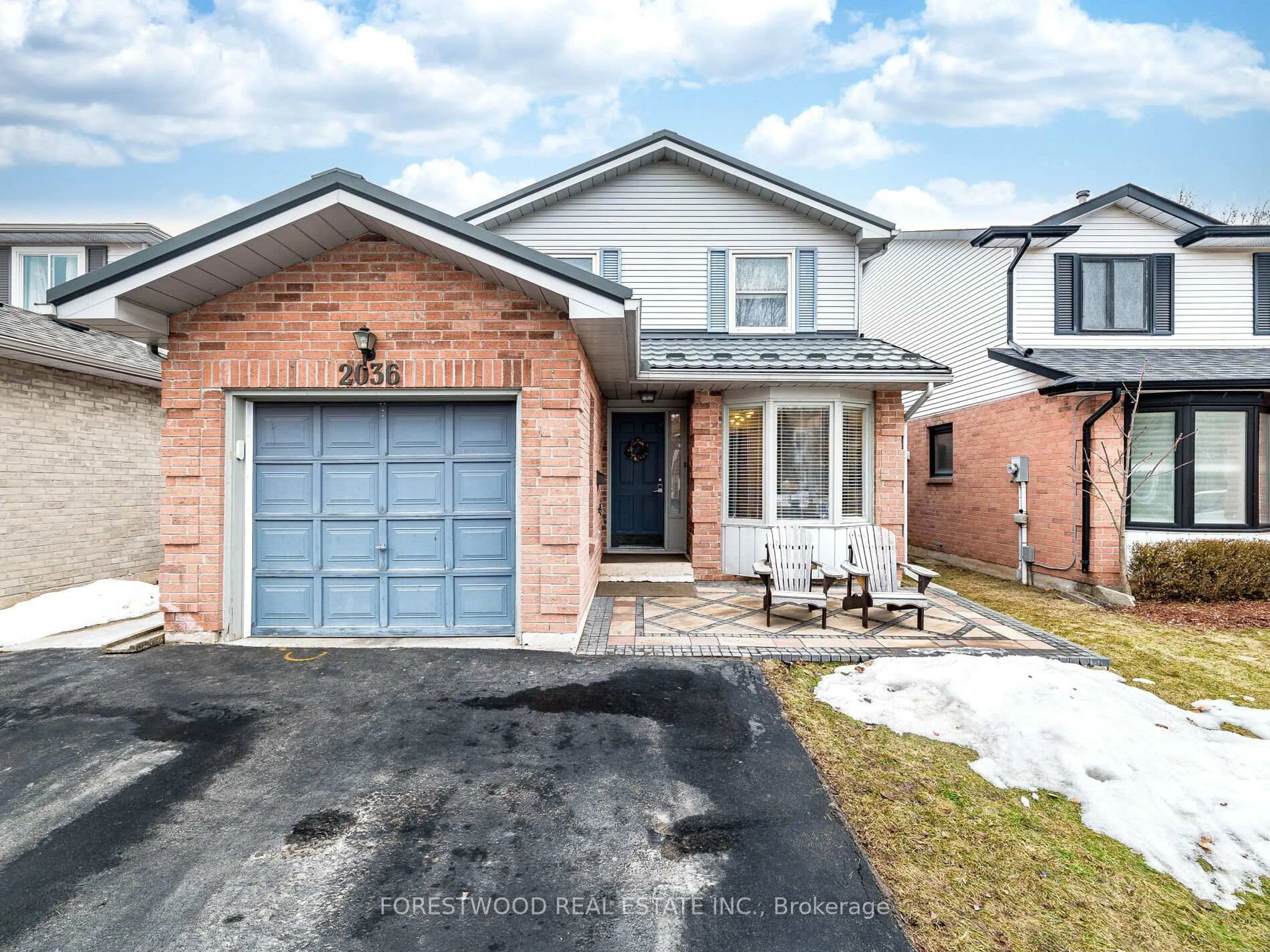 Home with brick exterior material, street for 2036 Chrisdon Rd, Burlington Ontario L7M 3W8