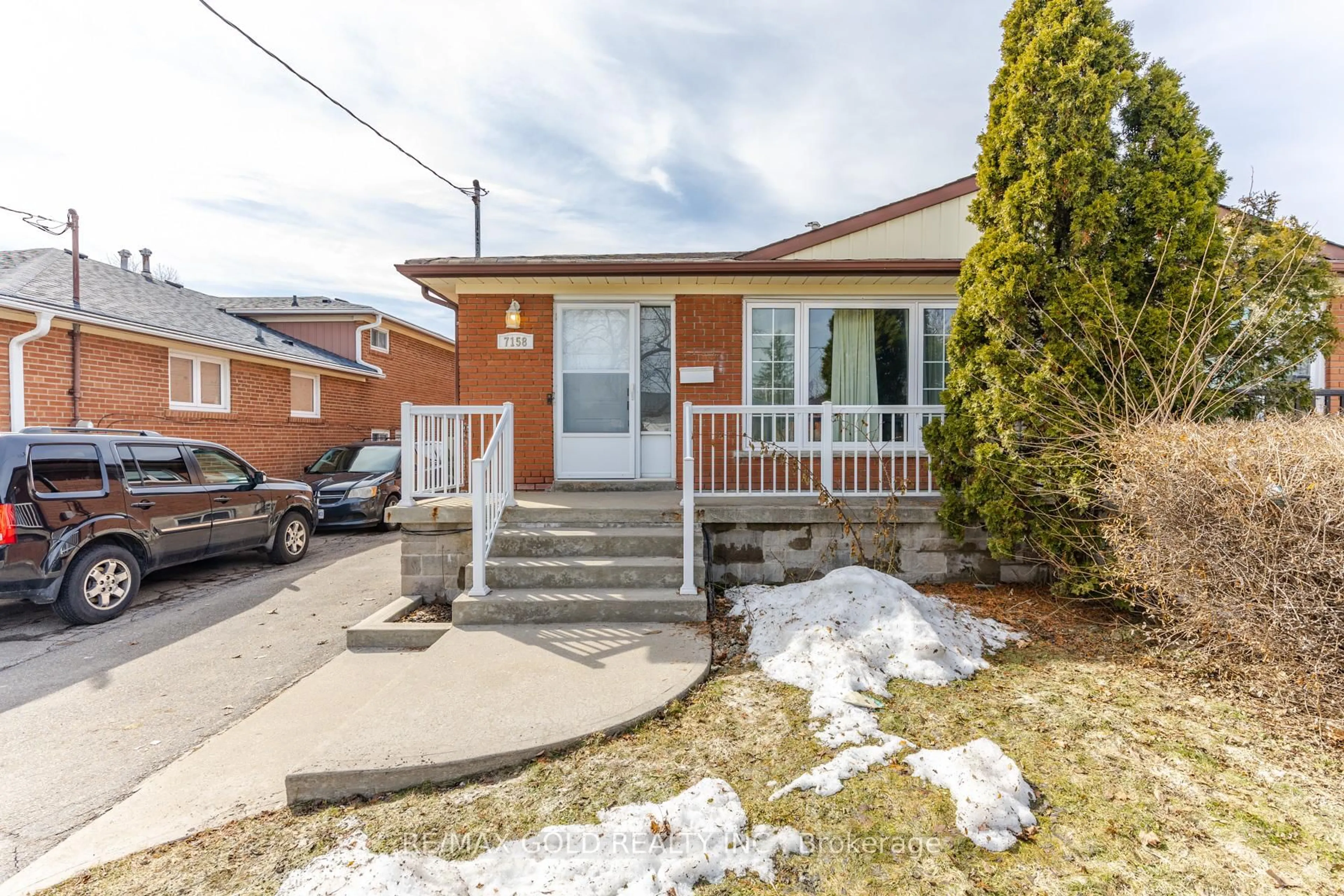 Home with brick exterior material, street for 7158 Harwick Dr, Mississauga Ontario L4T 3A4