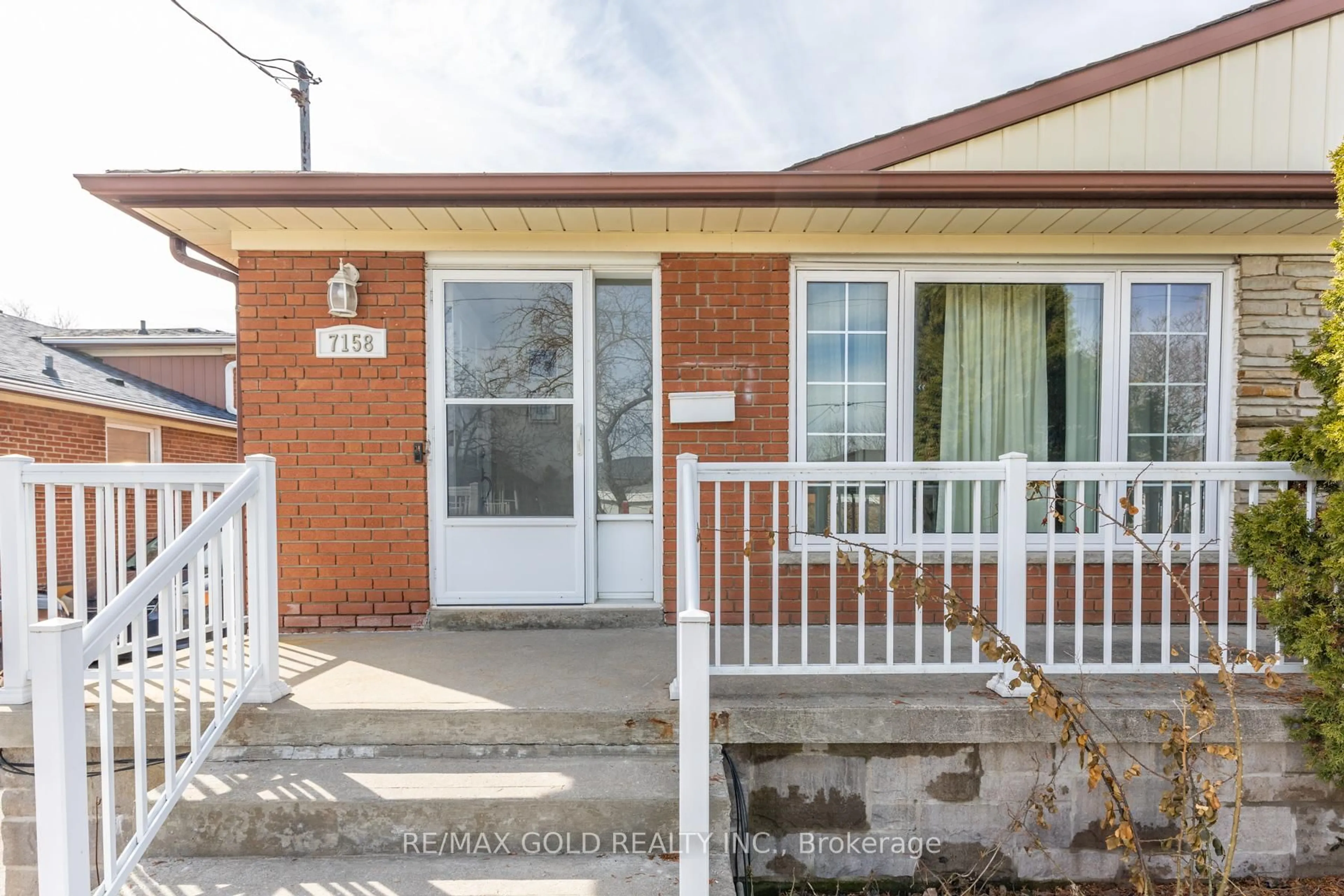Home with brick exterior material, street for 7158 Harwick Dr, Mississauga Ontario L4T 3A4