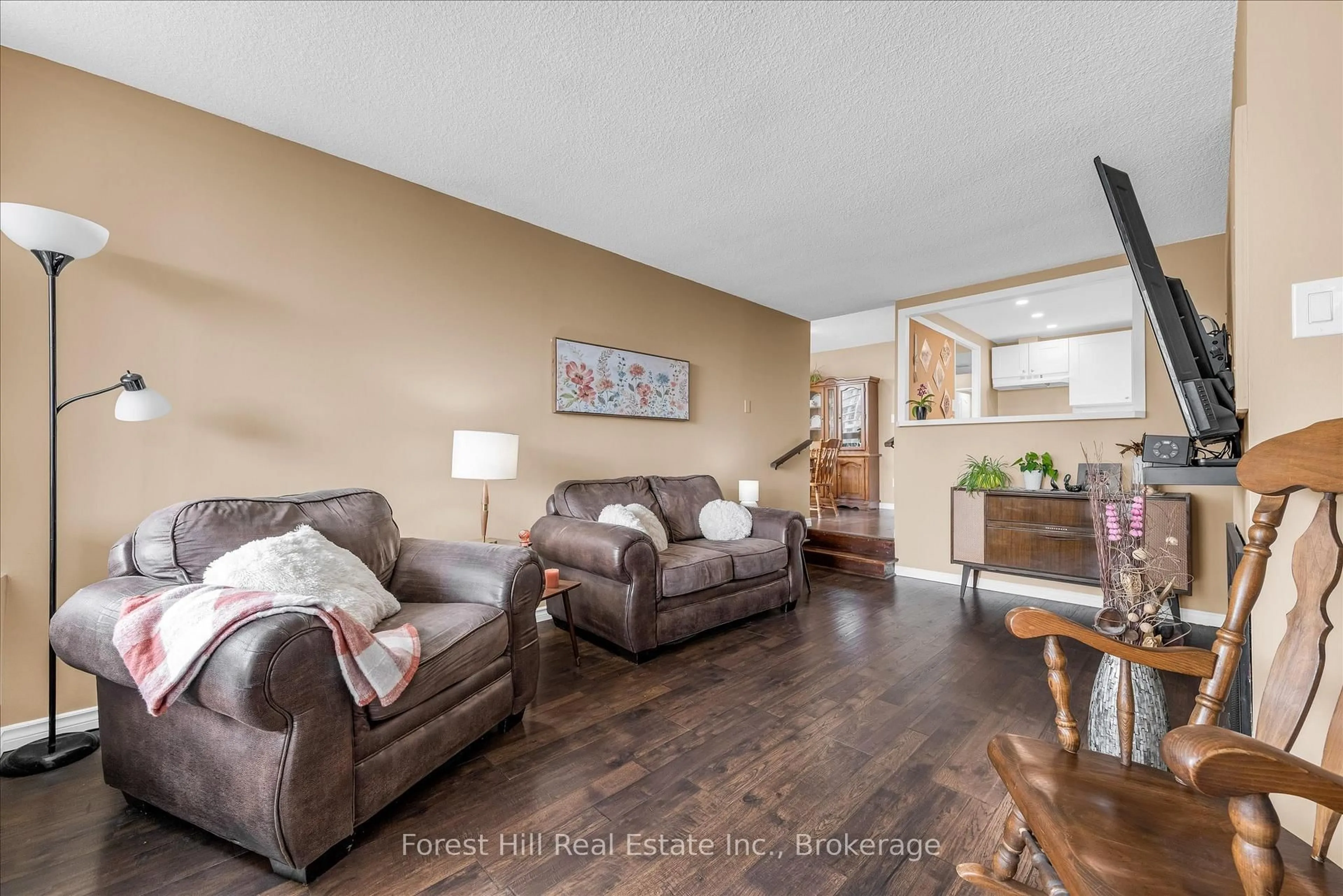 Living room with furniture, unknown for 20 Speers Rd #502, Oakville Ontario L6K 3R5