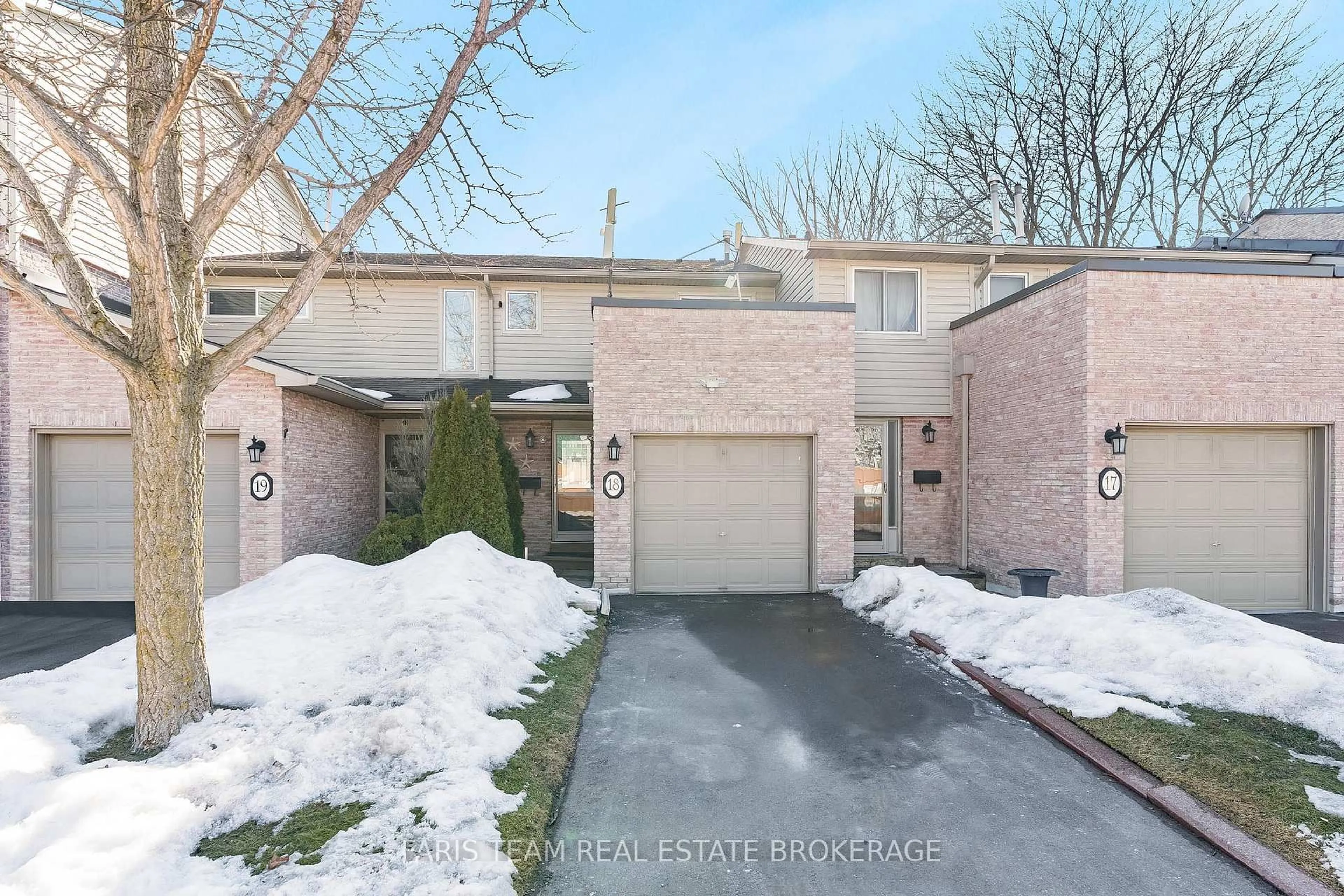 Unknown for 2075 Asta Dr #18, Mississauga Ontario L5A 2T5