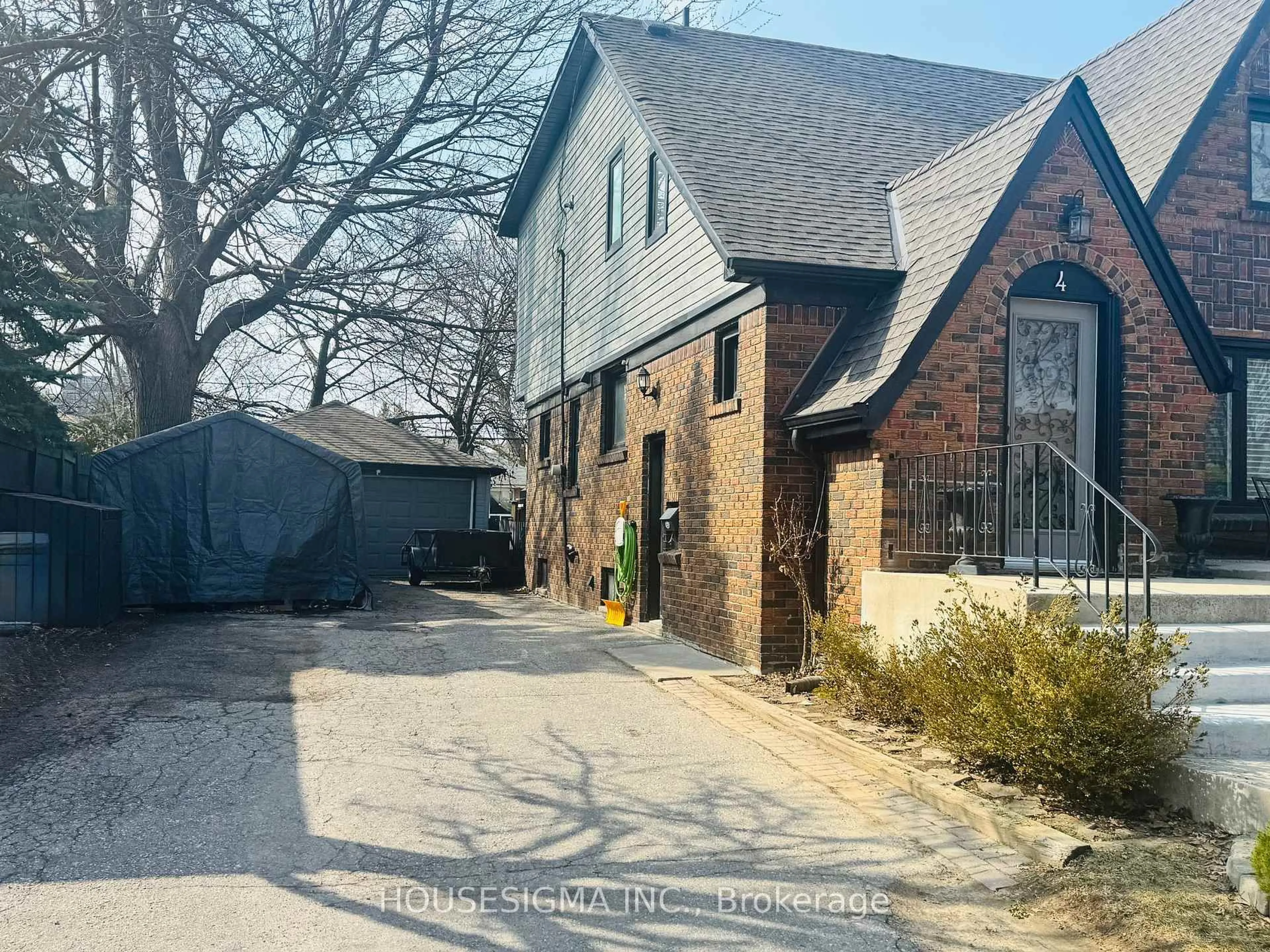 A pic from outside/outdoor area/front of a property/back of a property/a pic from drone, street for 4 Parker Ave, Toronto Ontario M8Z 4L5