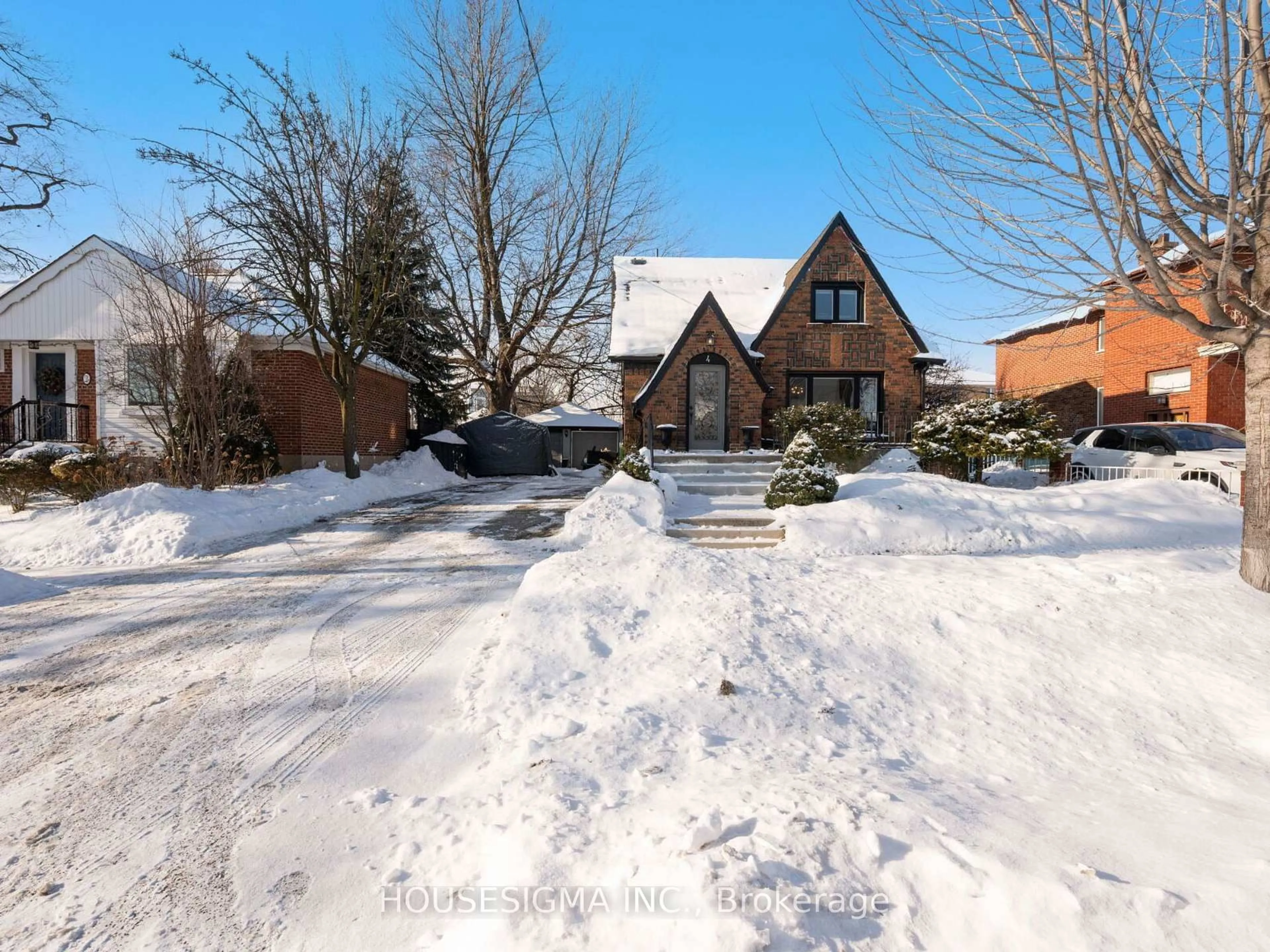A pic from outside/outdoor area/front of a property/back of a property/a pic from drone, street for 4 Parker Ave, Toronto Ontario M8Z 4L5