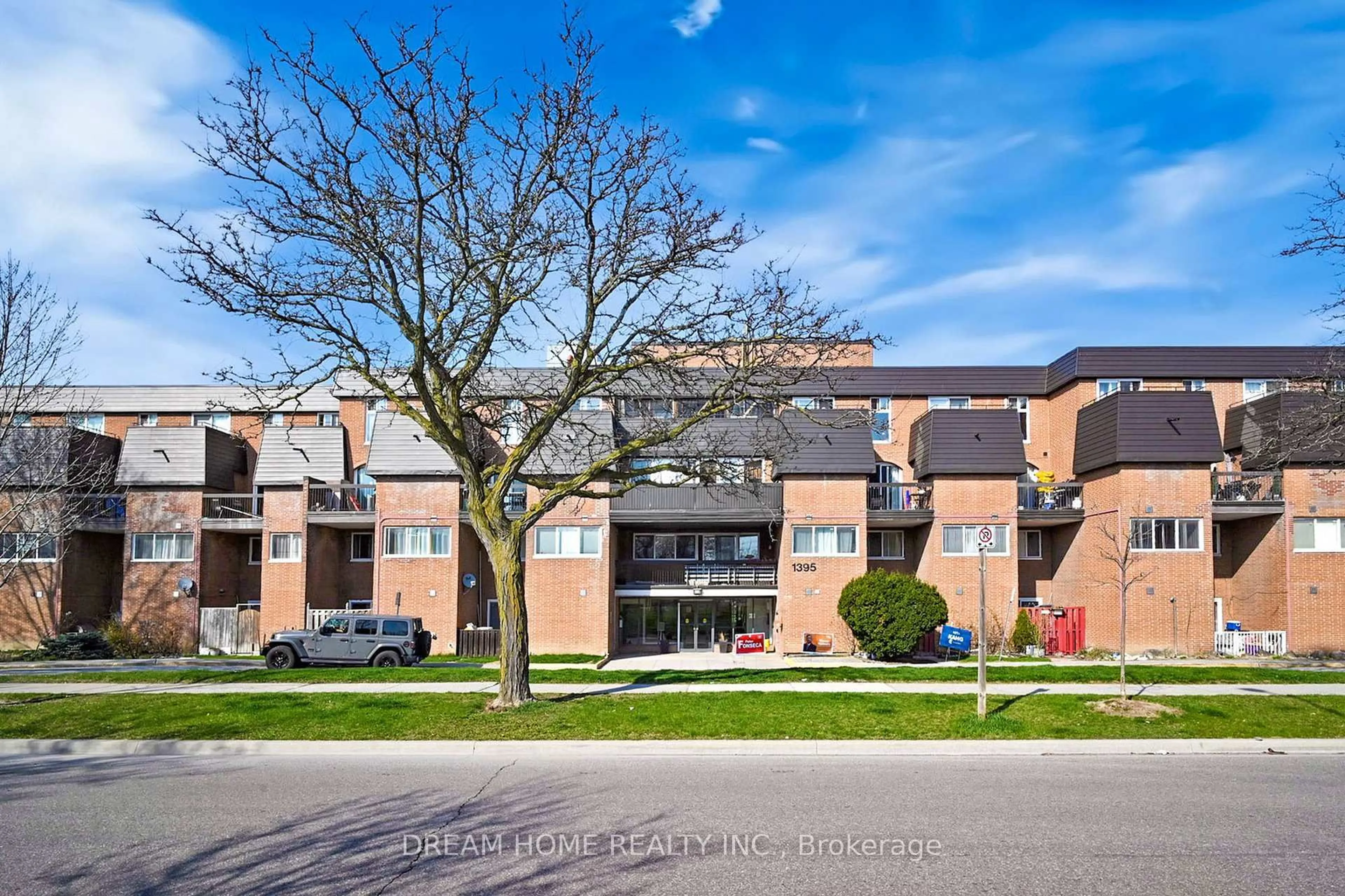 Unknown for 1395 Williamsport Dr #163, Mississauga Ontario L4X 2T4