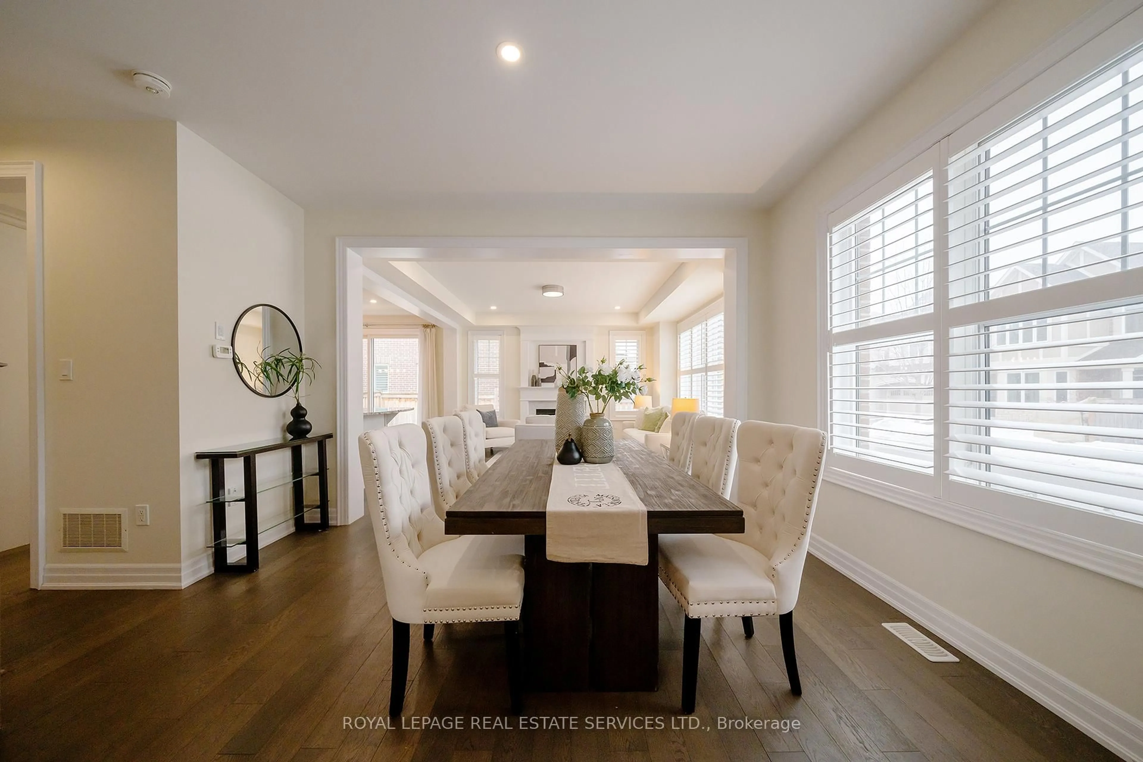 Dining room, unknown for 3209 Daisy Way, Oakville Ontario L6M 1L4