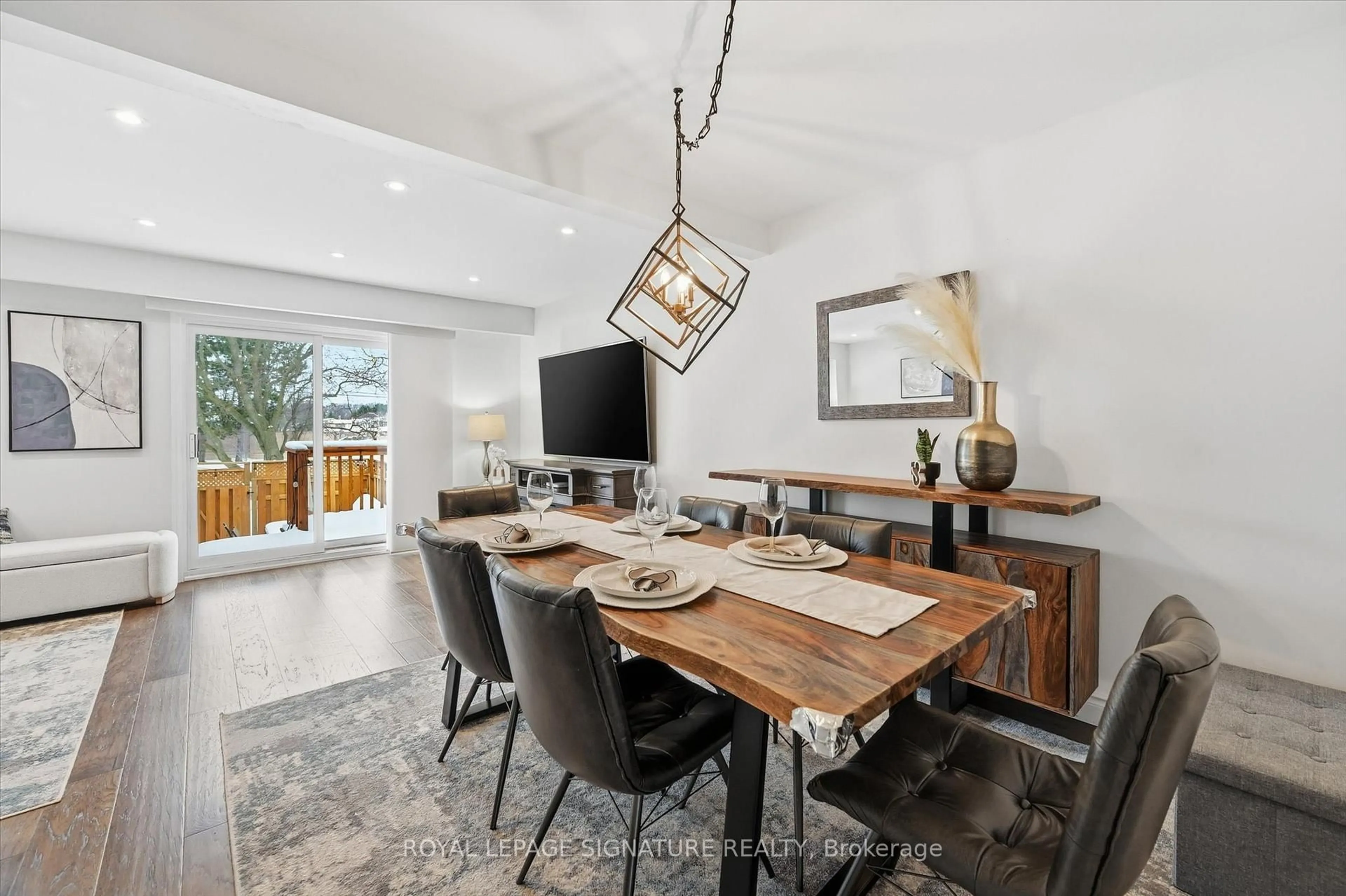 Dining room, unknown for 2221 Mountain Grove Ave #20, Burlington Ontario L7P 2H8