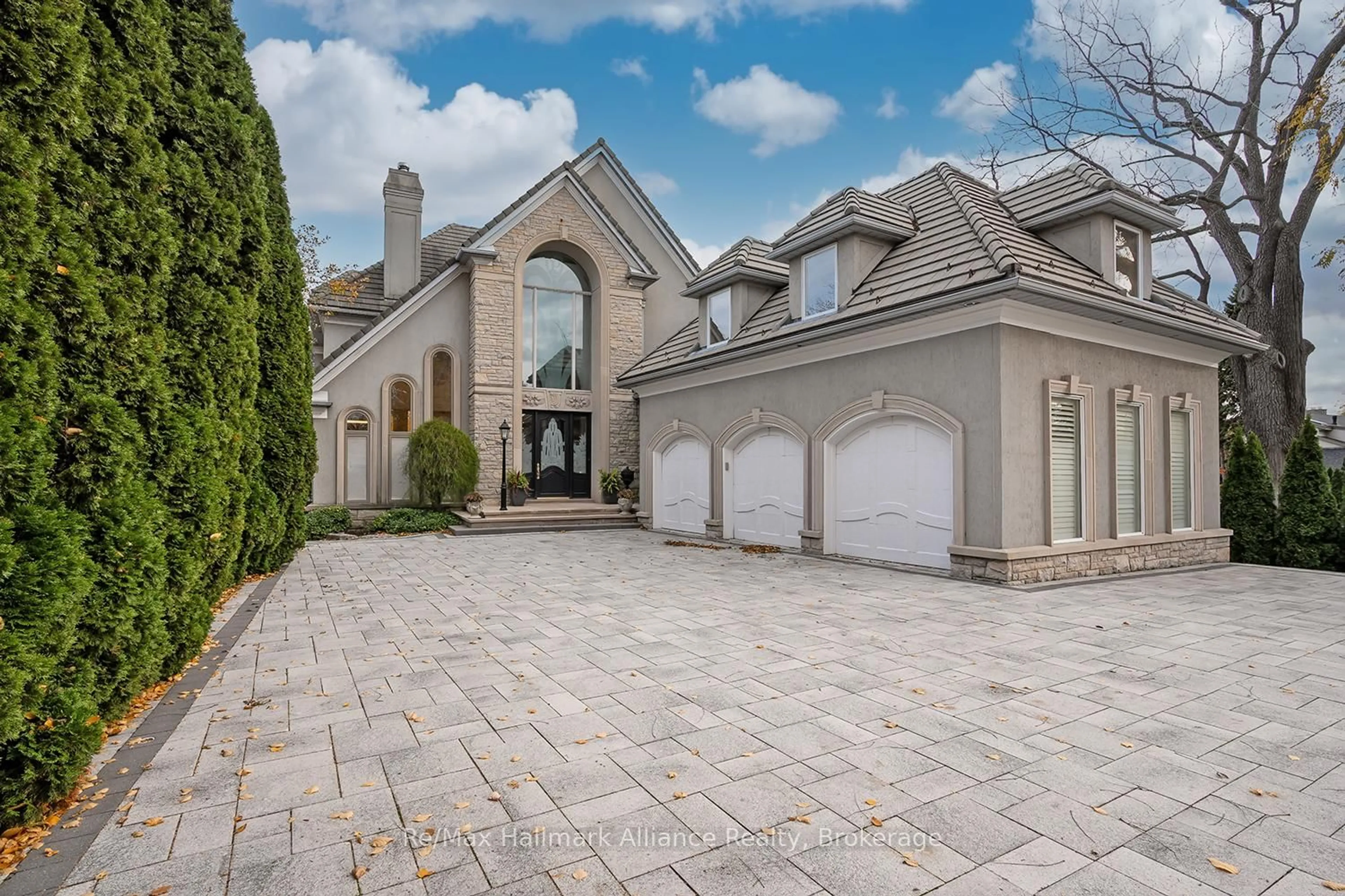 Home with brick exterior material, street for 3206 Shoreline Dr, Oakville Ontario L6L 5X4