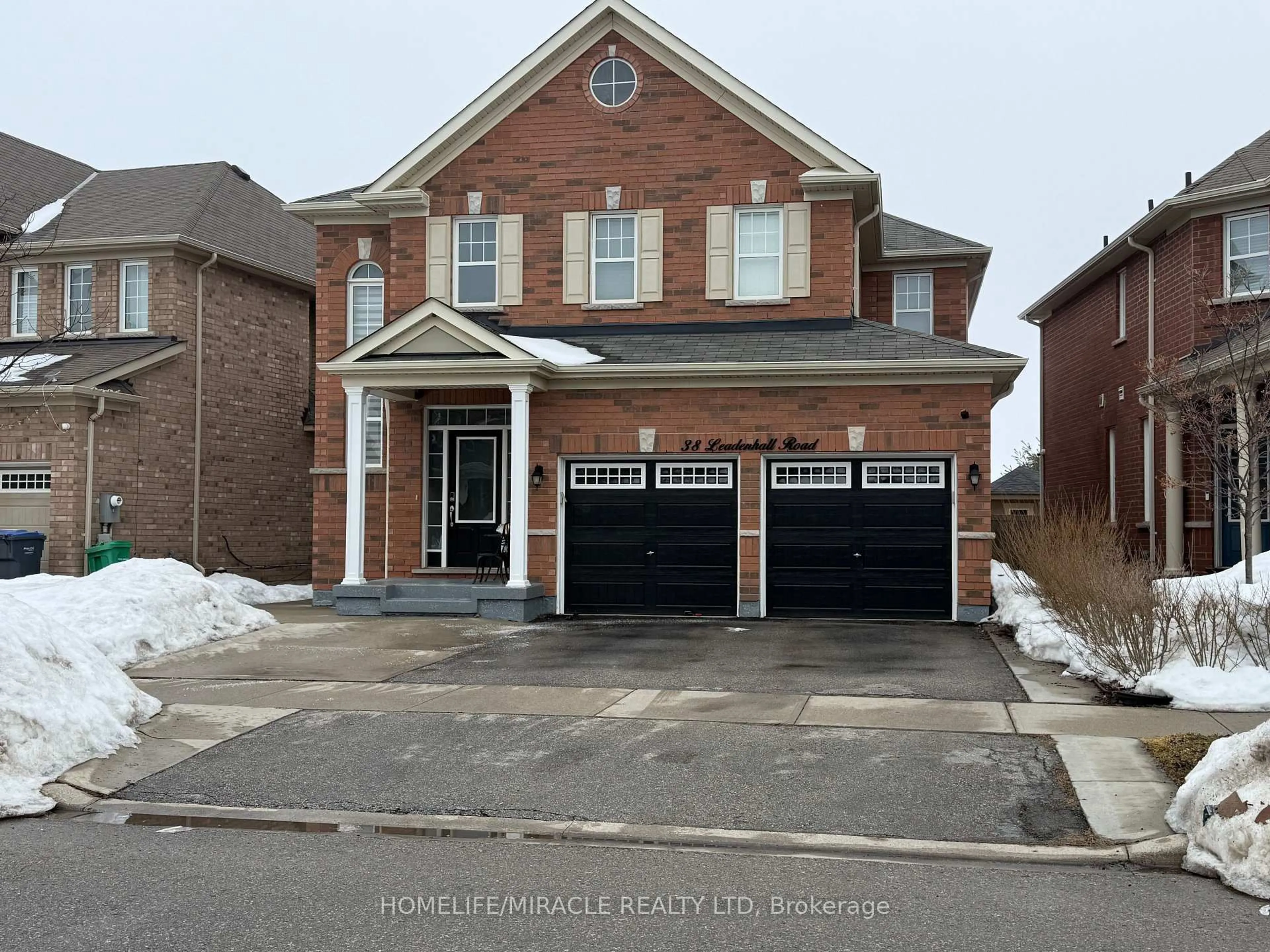Home with brick exterior material, street for 38 Leadenhall Rd, Brampton Ontario L7A 4G3