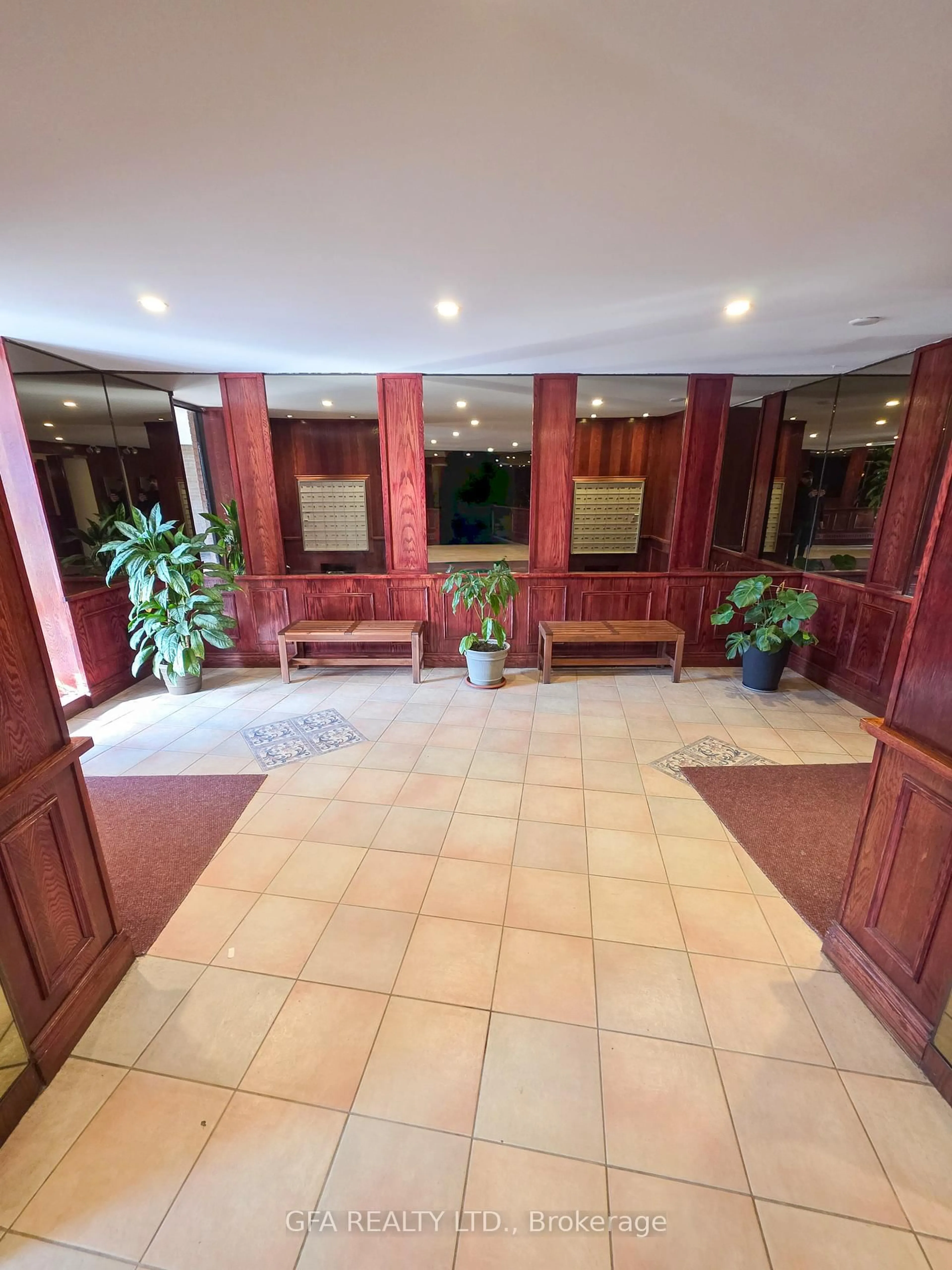 Lobby for 3145 Queen Frederica Dr #806, Mississauga Ontario L4Y 3A7