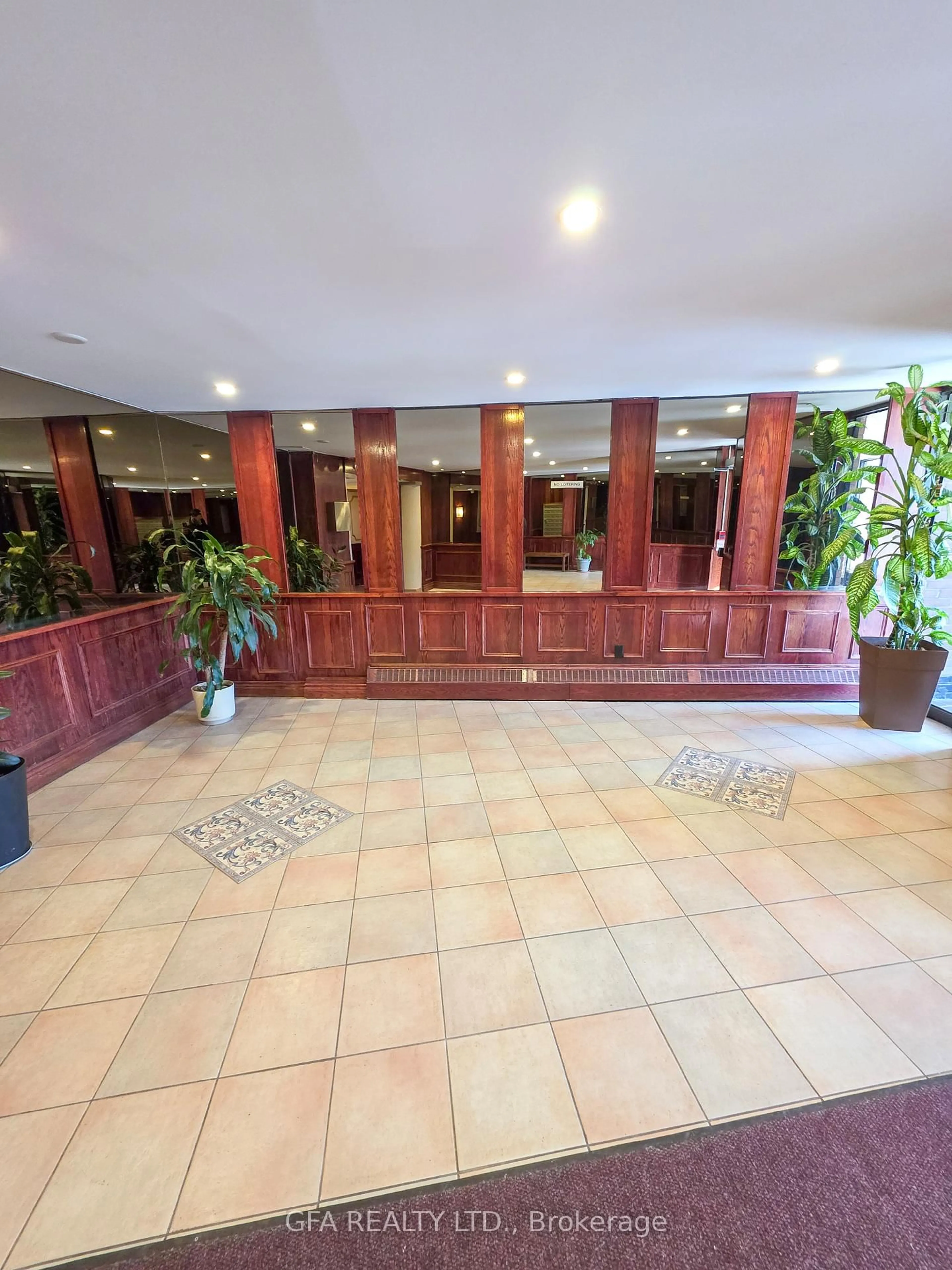 Lobby for 3145 Queen Frederica Dr #806, Mississauga Ontario L4Y 3A7