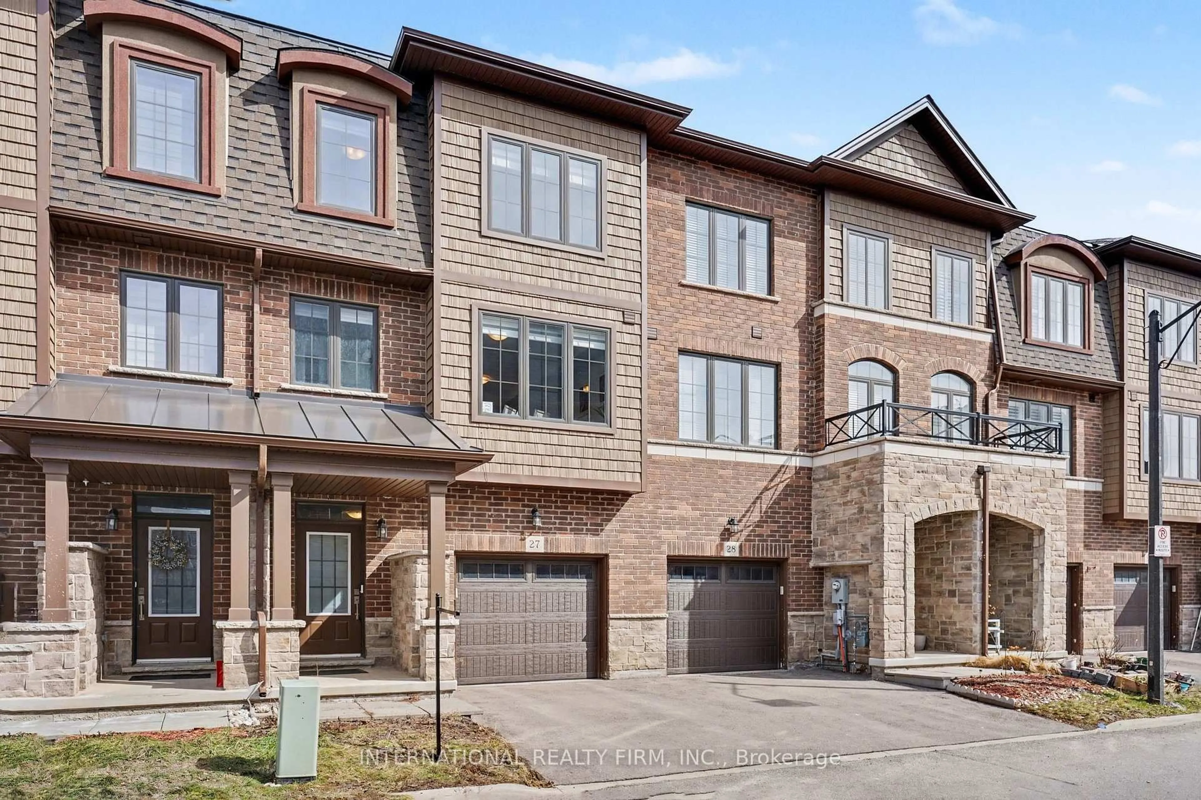 Home with brick exterior material, street for 445 Ontario St #27, Milton Ontario L9T 9K2