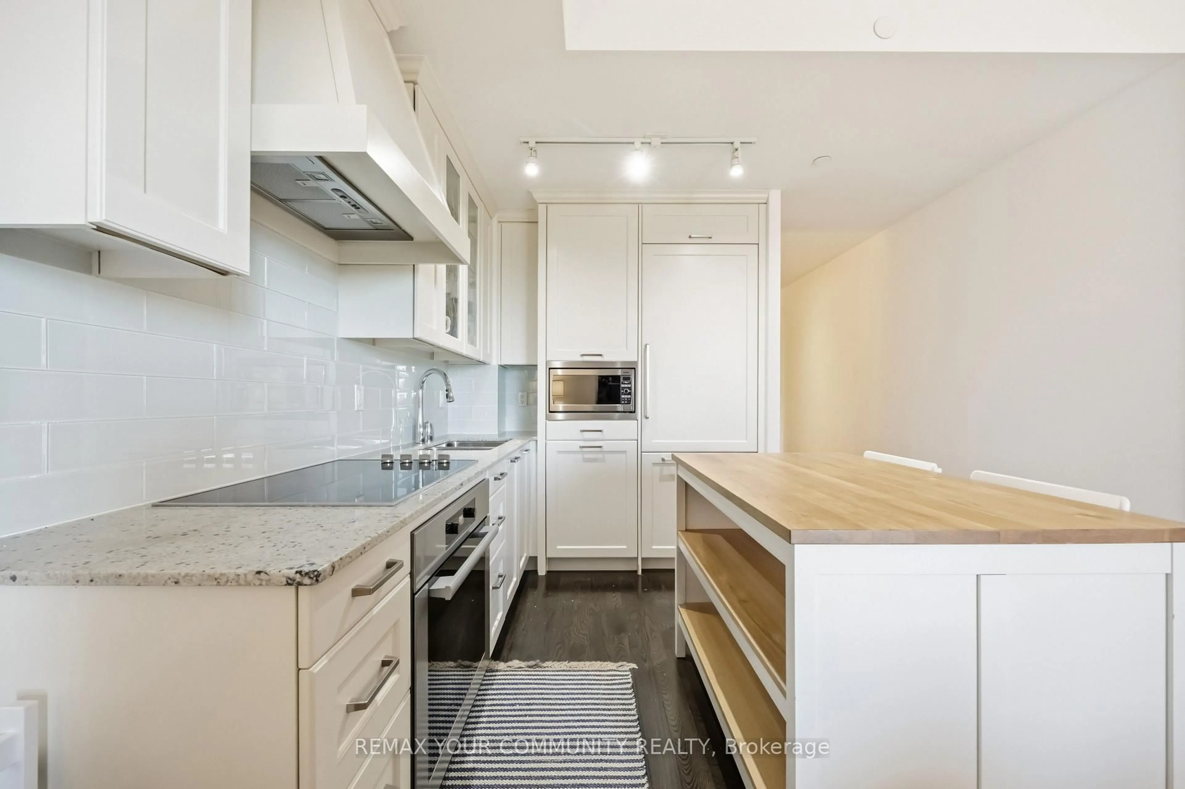 Unknown for 30 Old Mill Rd #601, Toronto Ontario M8X 0A5