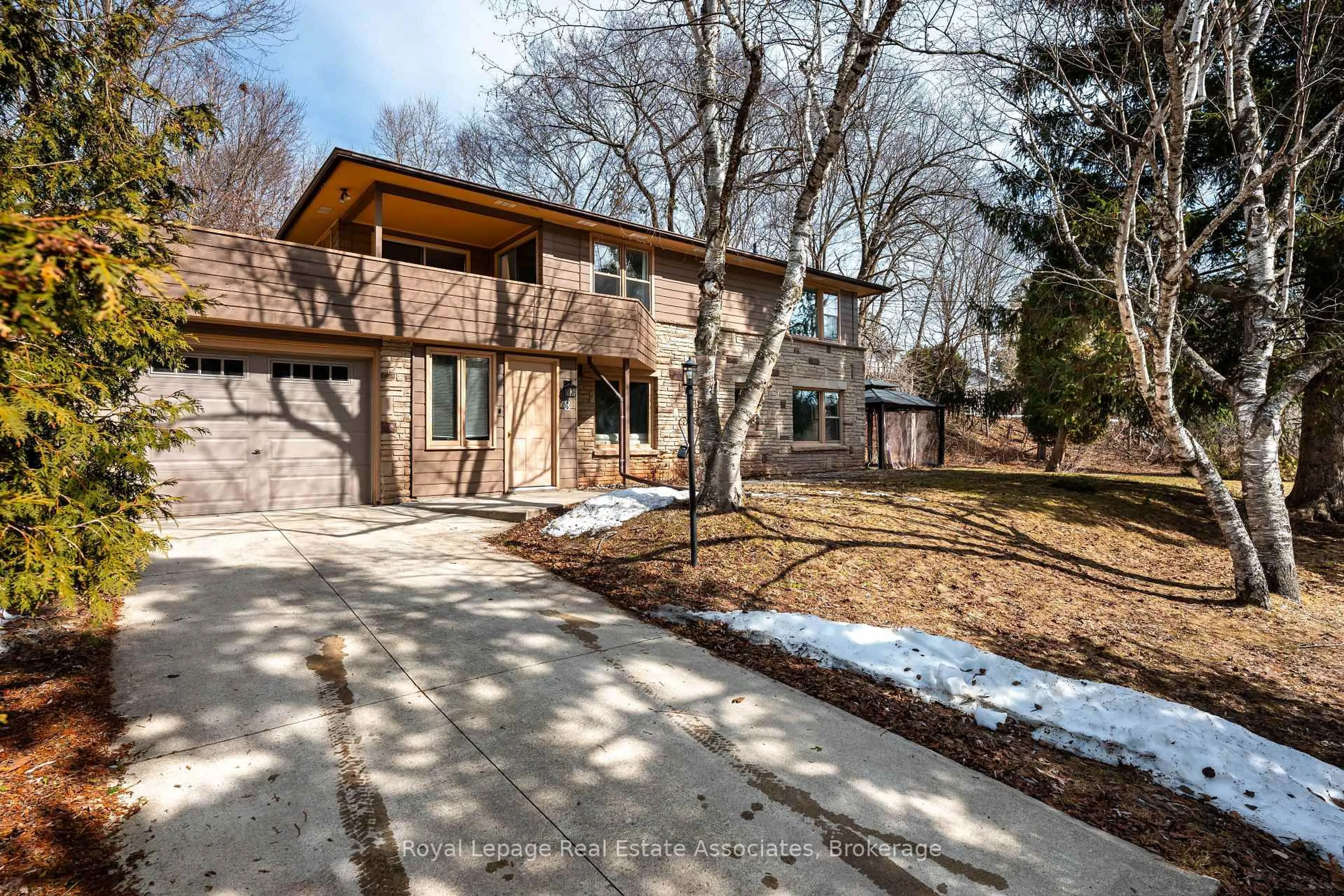 Home with brick exterior material, street for 8 Ann St, Halton Hills Ontario L7G 2V2