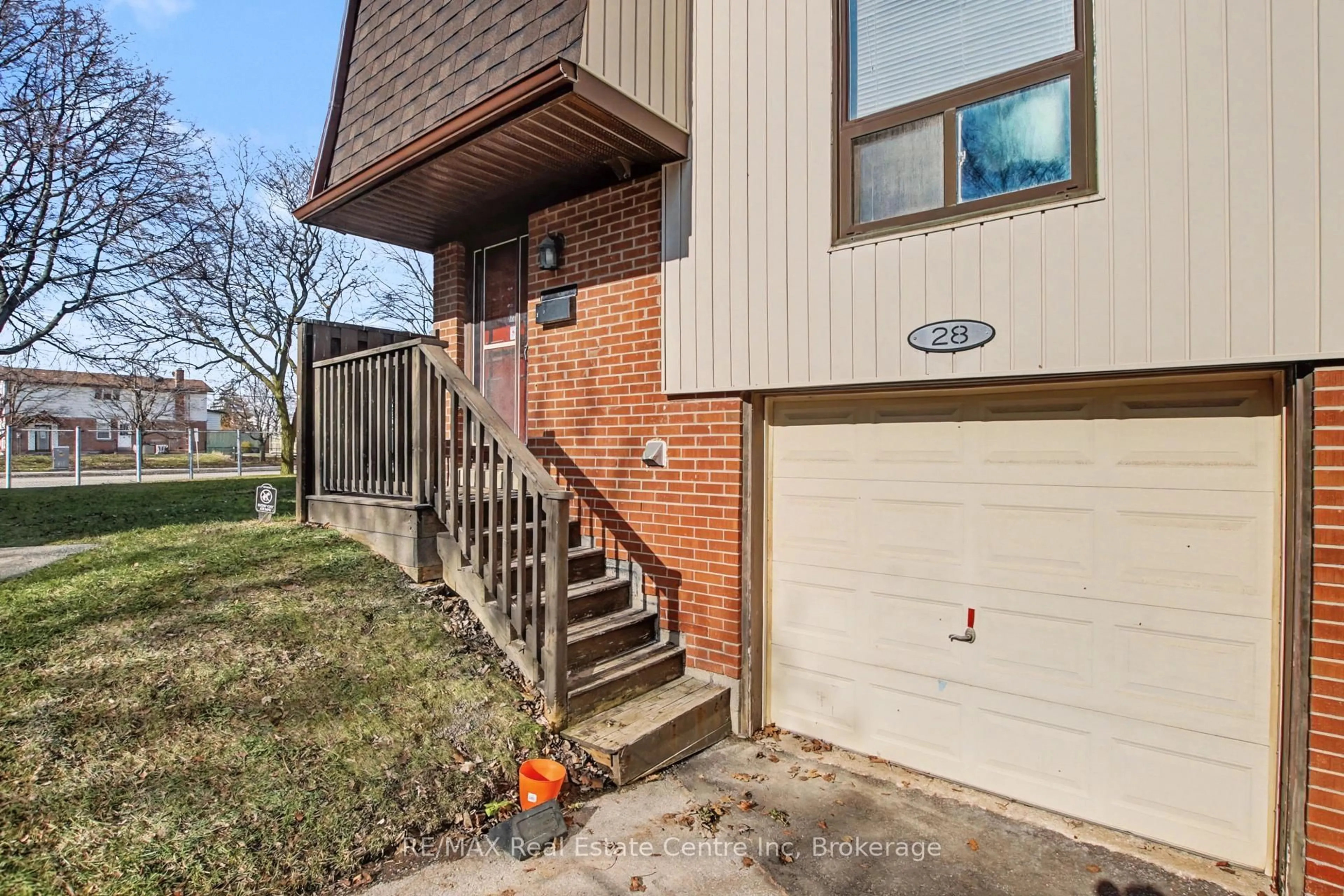Home with brick exterior material, street for 481 Pitfield Rd #28, Milton Ontario L9T 3J5