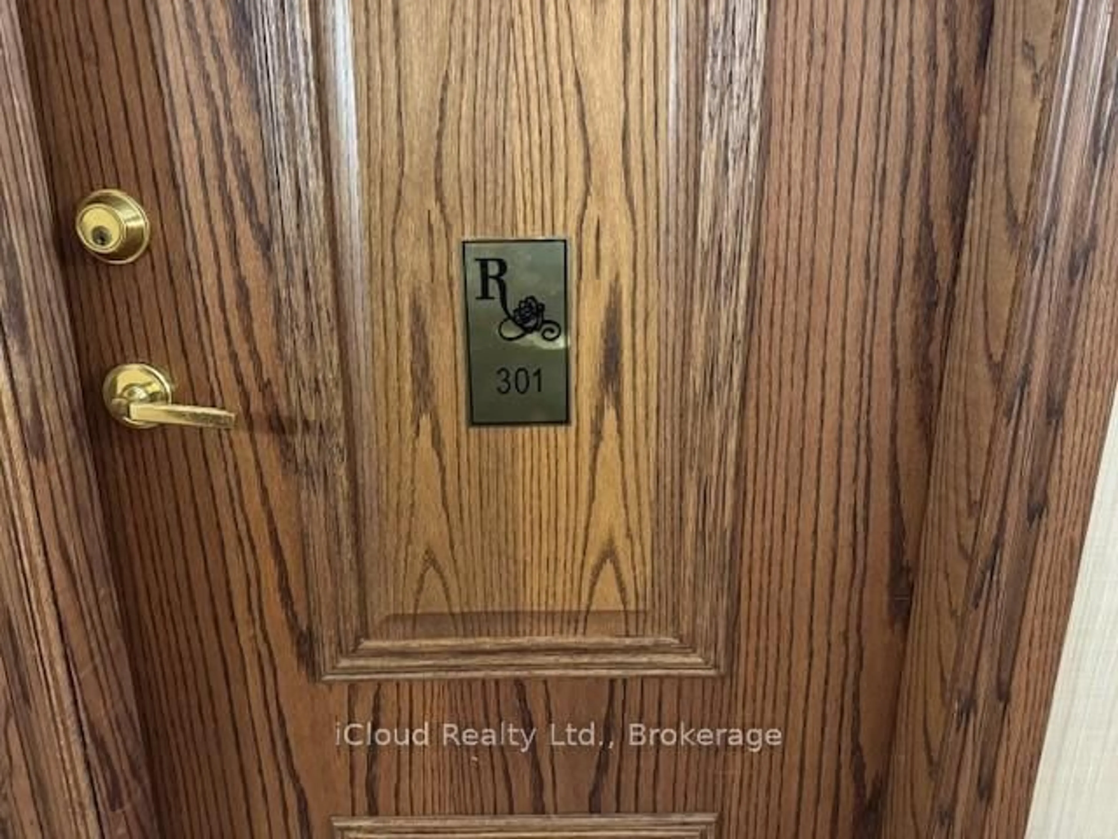 Indoor entryway for 65 Via Rosedale Way #301, Brampton Ontario L6R 3N8