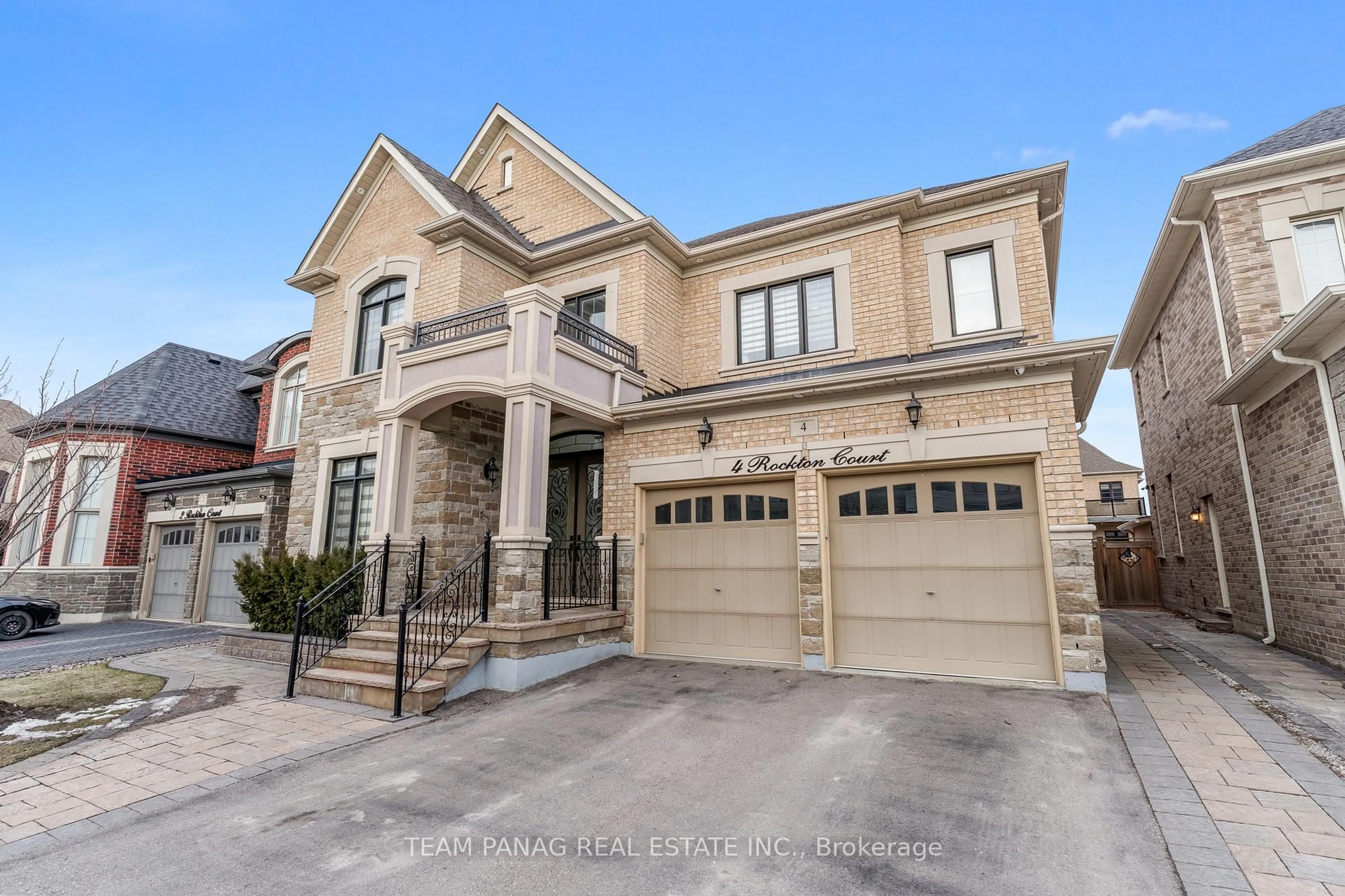 Home with brick exterior material, street for 4 Rockton Crt, Brampton Ontario L6P 4G6