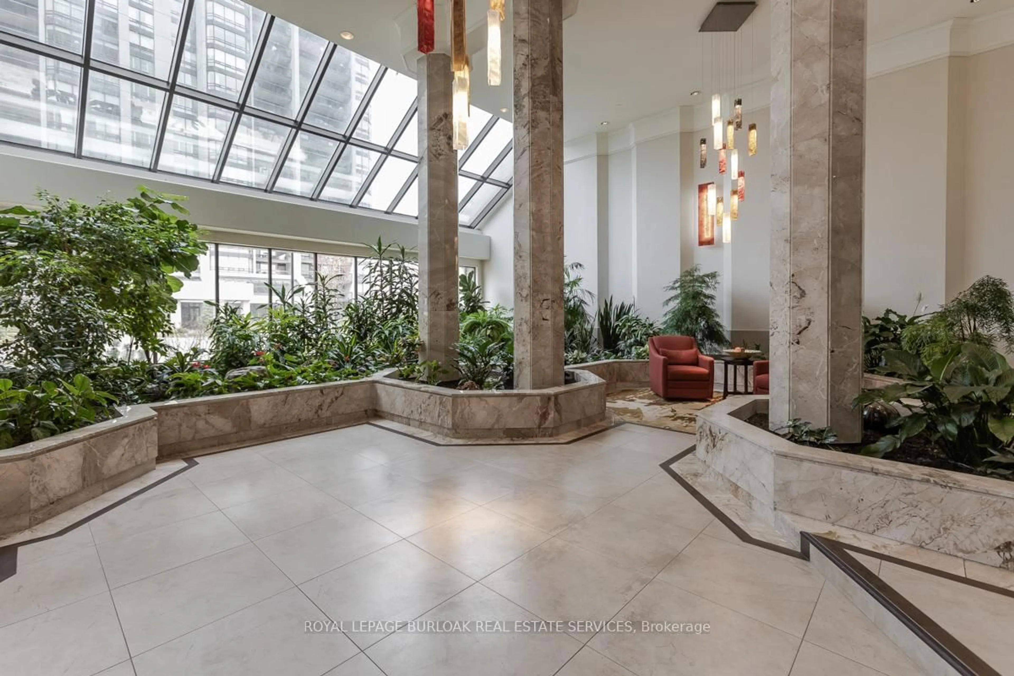 Lobby for 2170 Marine Dr #2008, Oakville Ontario L6L 5V1