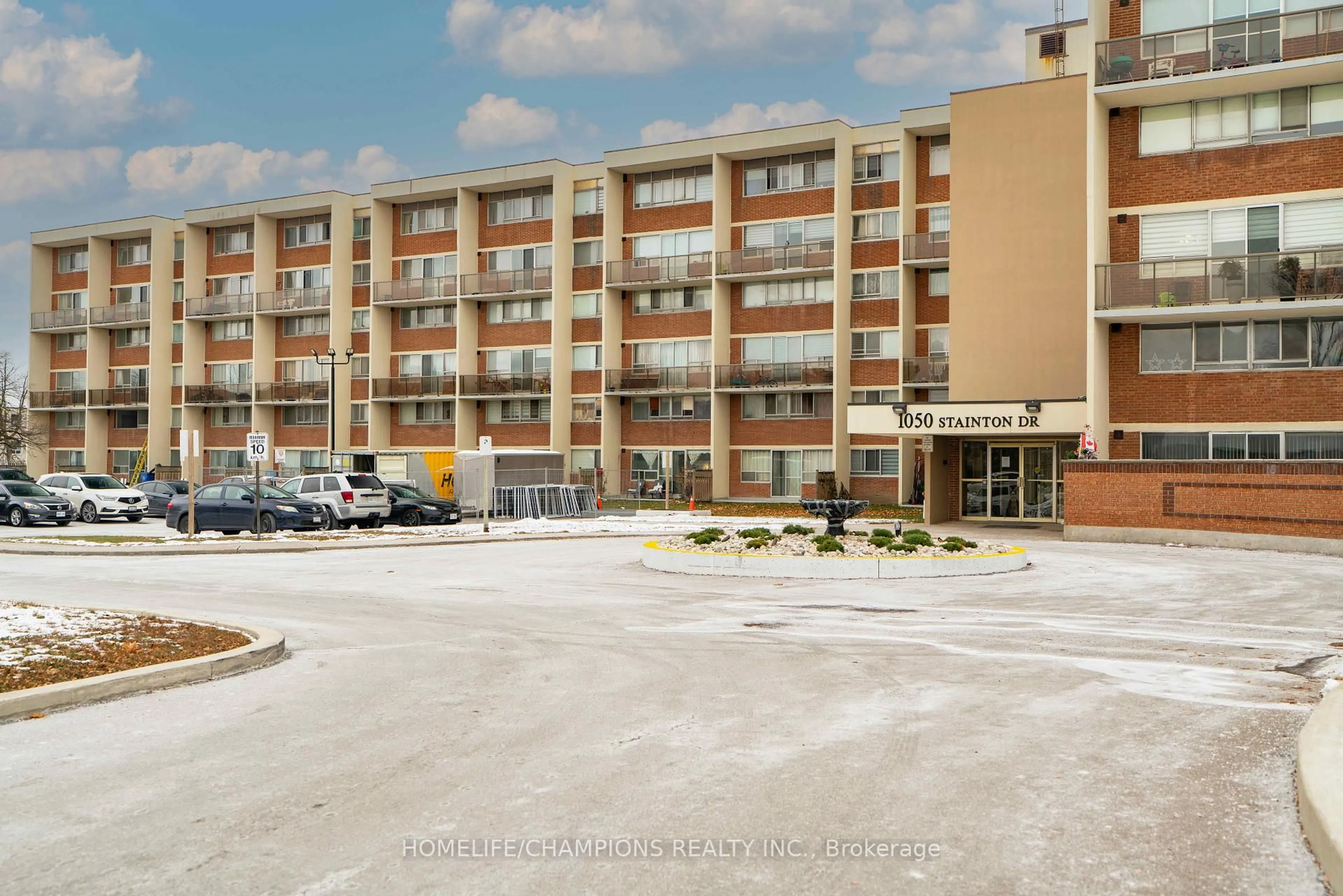 Unknown for 1050 Stainton Dr #205, Mississauga Ontario L5C 2T8