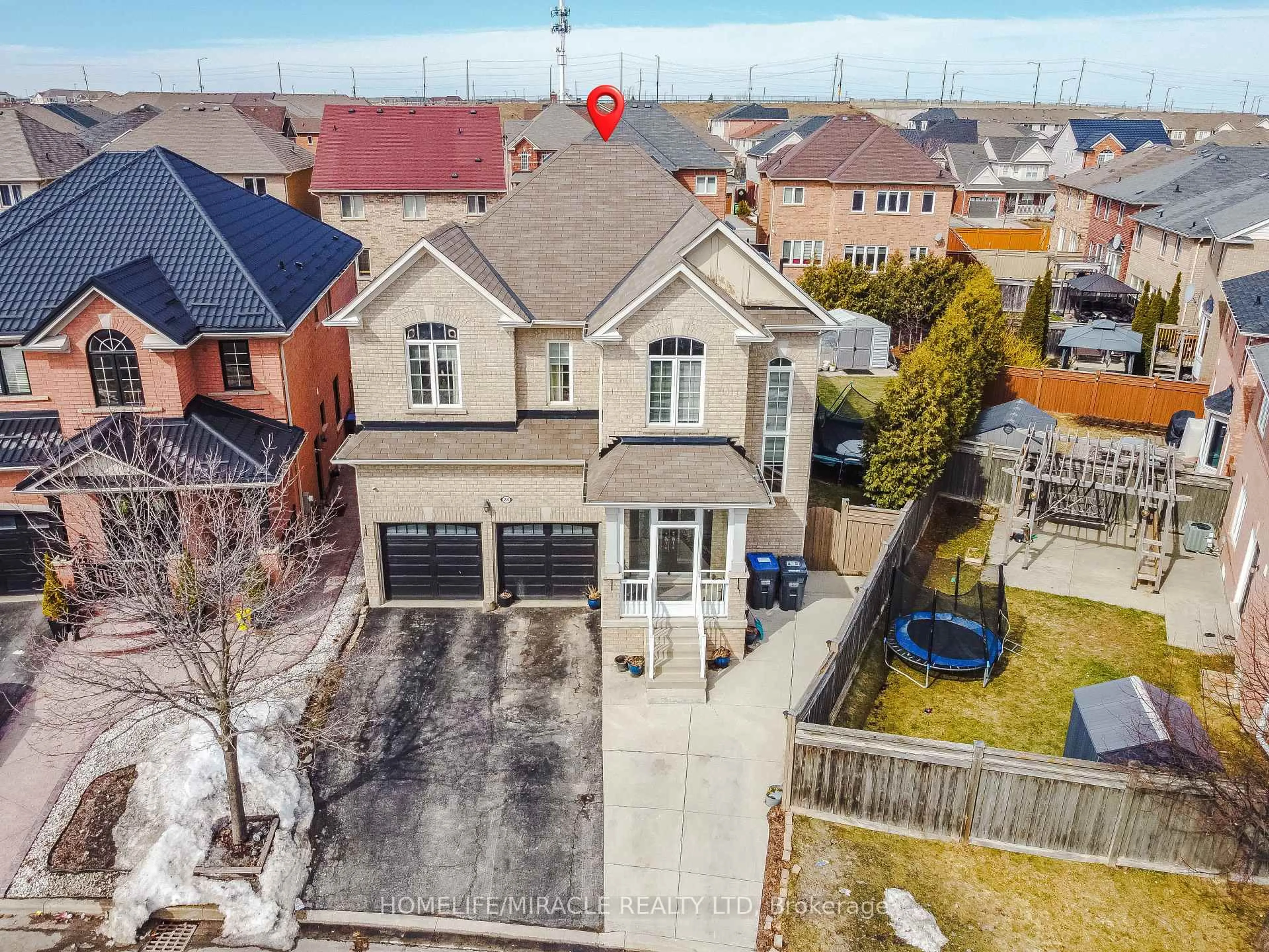 A pic from outside/outdoor area/front of a property/back of a property/a pic from drone, street for 28 Iverson Dr, Brampton Ontario L6X 0L6