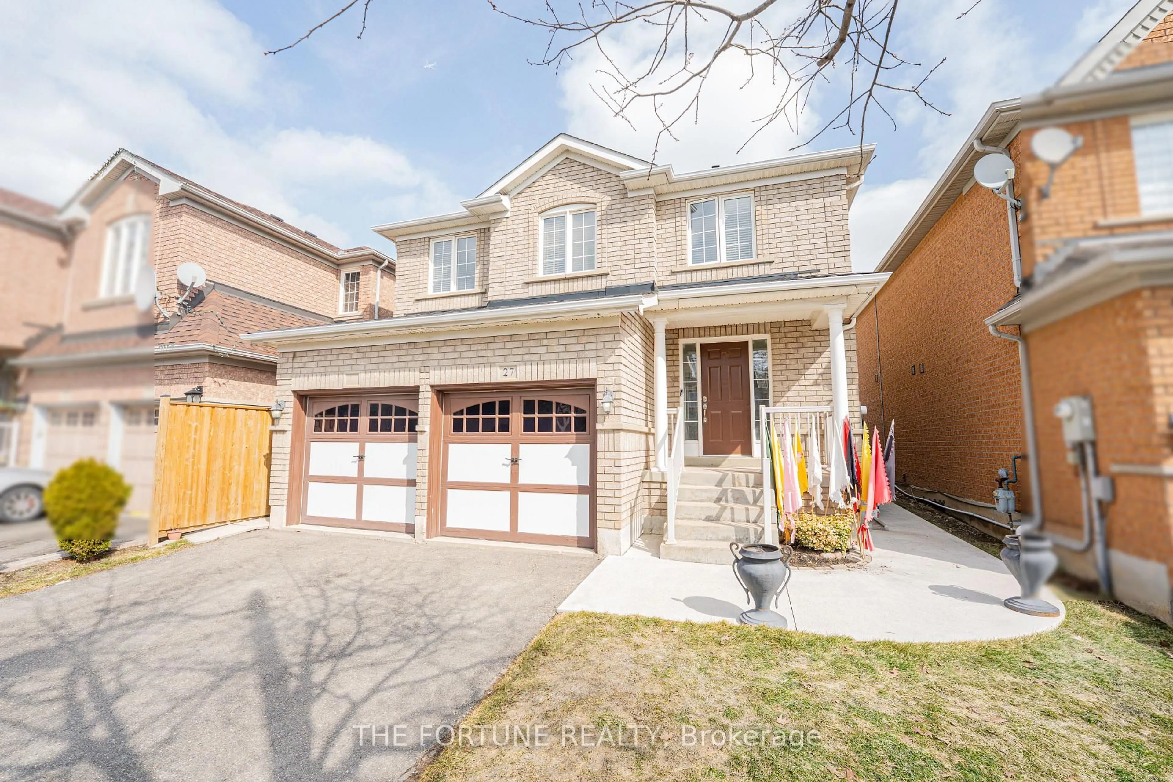 Home with brick exterior material, street for 27 Hiberton Cres, Brampton Ontario L7A 3E2