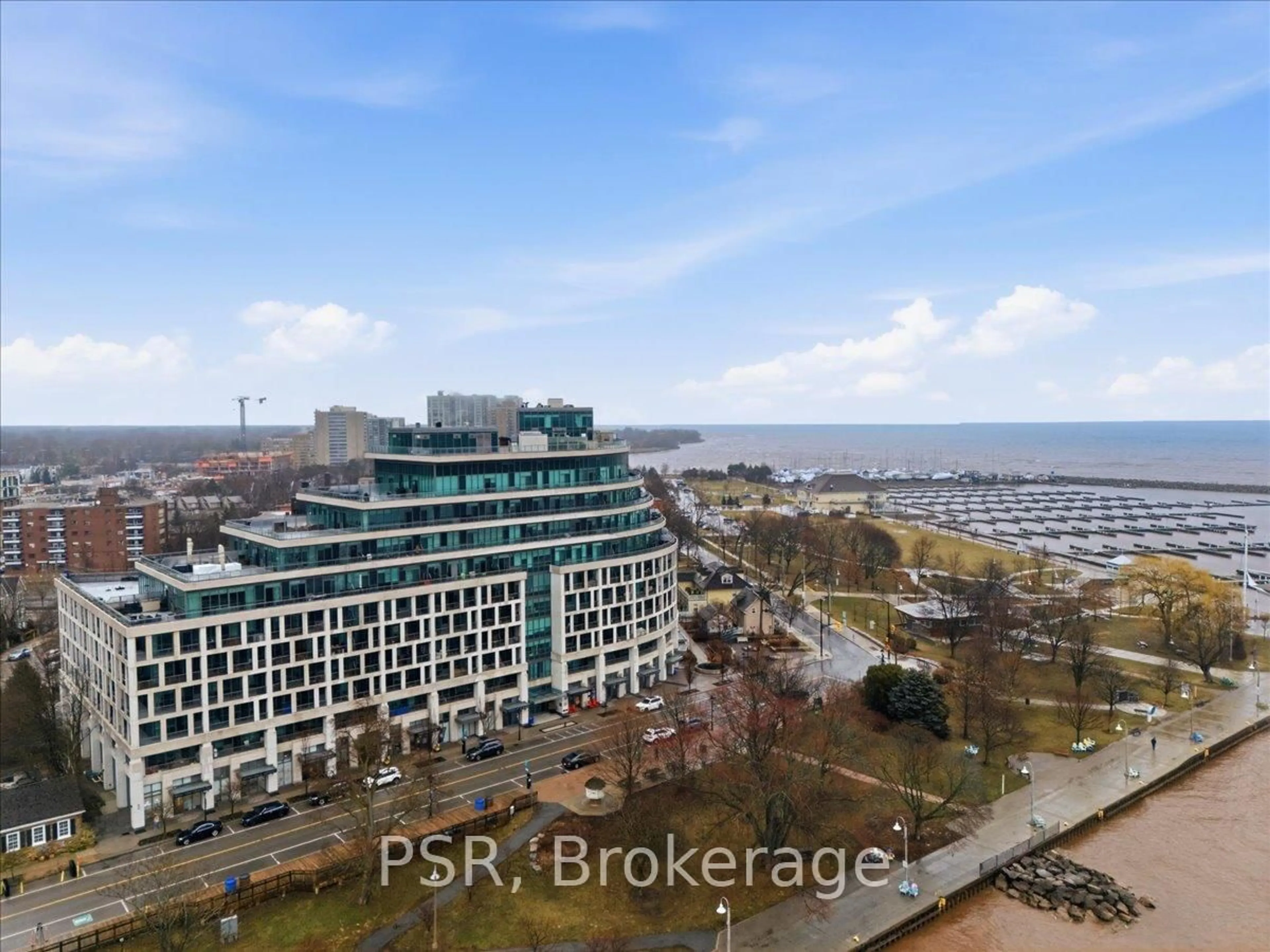 A pic from outside/outdoor area/front of a property/back of a property/a pic from drone, city buildings view from balcony for 11 Bronte Rd #422, Oakville Ontario L6L 0E1