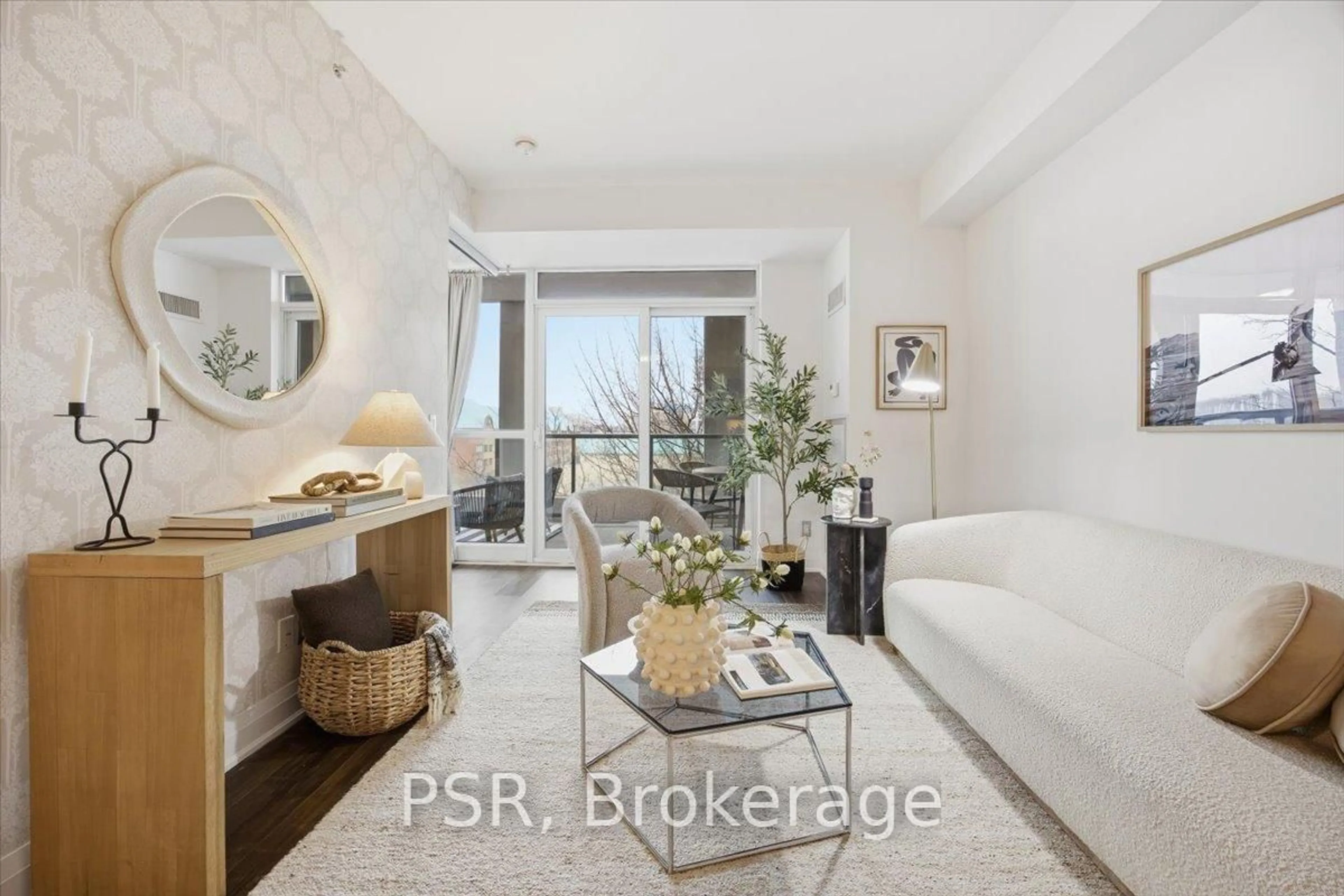 A pic of a room for 11 Bronte Rd #422, Oakville Ontario L6L 0E1