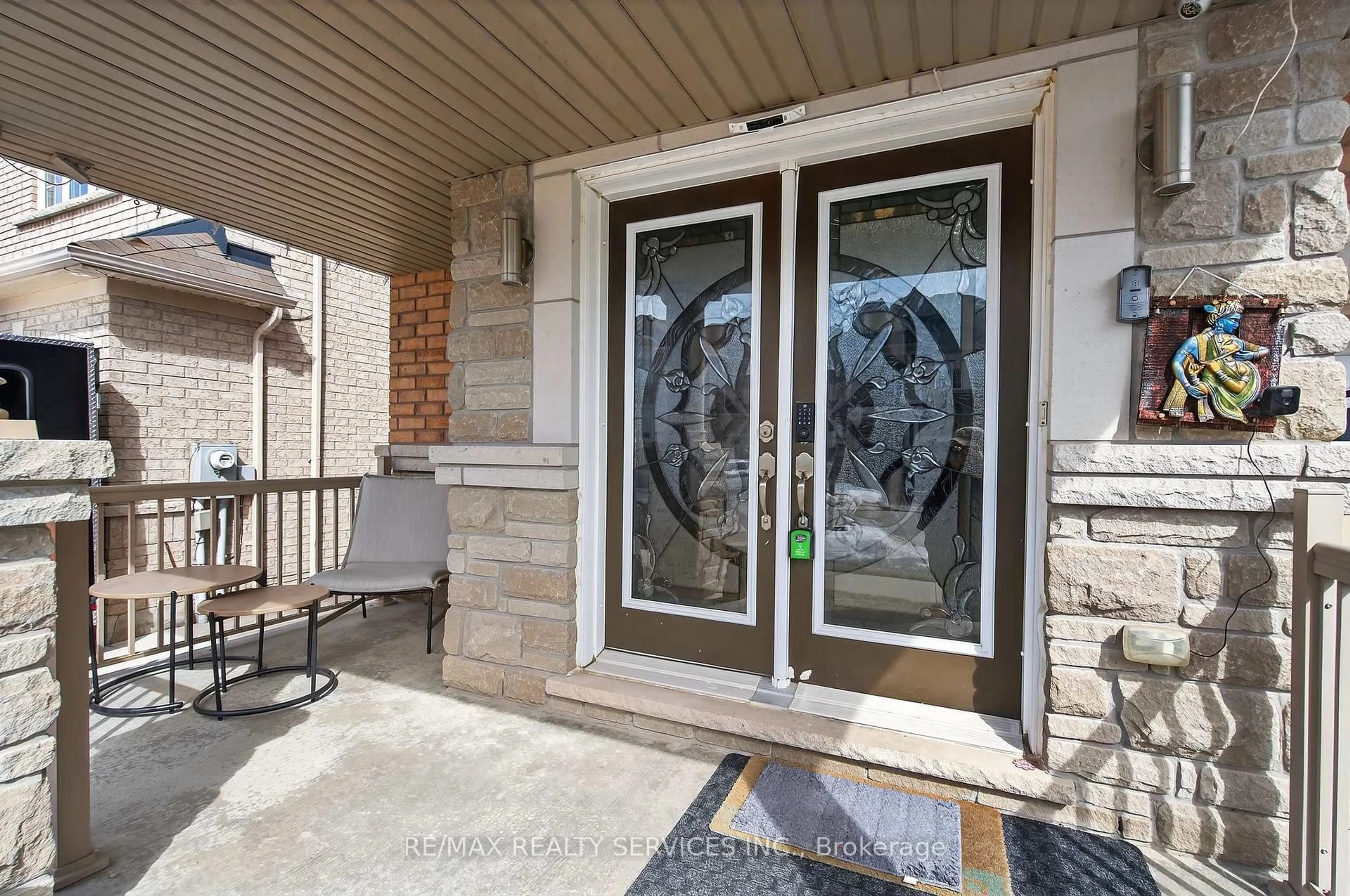 Indoor entryway for 25 Selsdon St, Brampton Ontario L6X 3C4