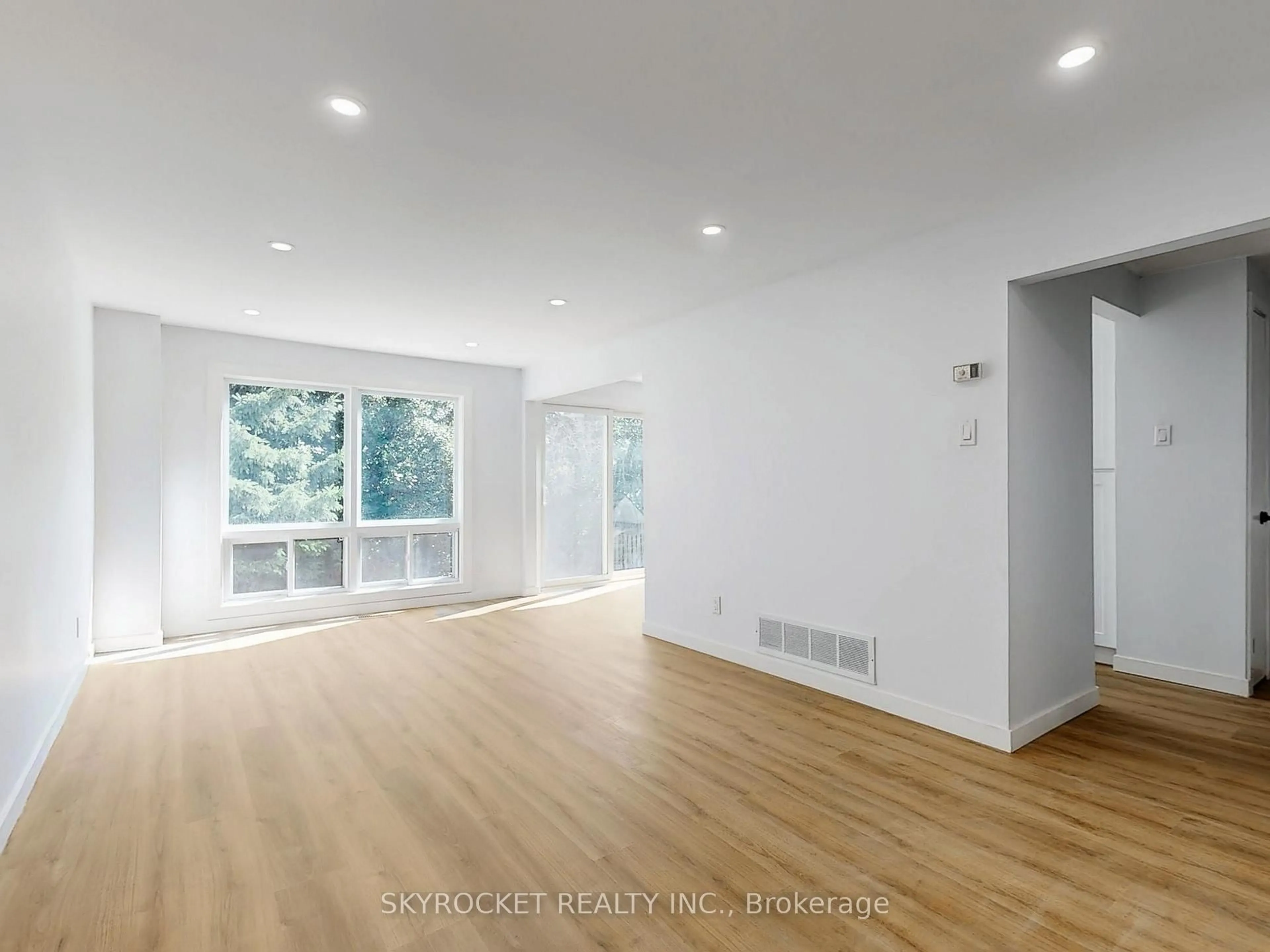 A pic of a room for 125 Bythia St, Orangeville Ontario L9W 3V4