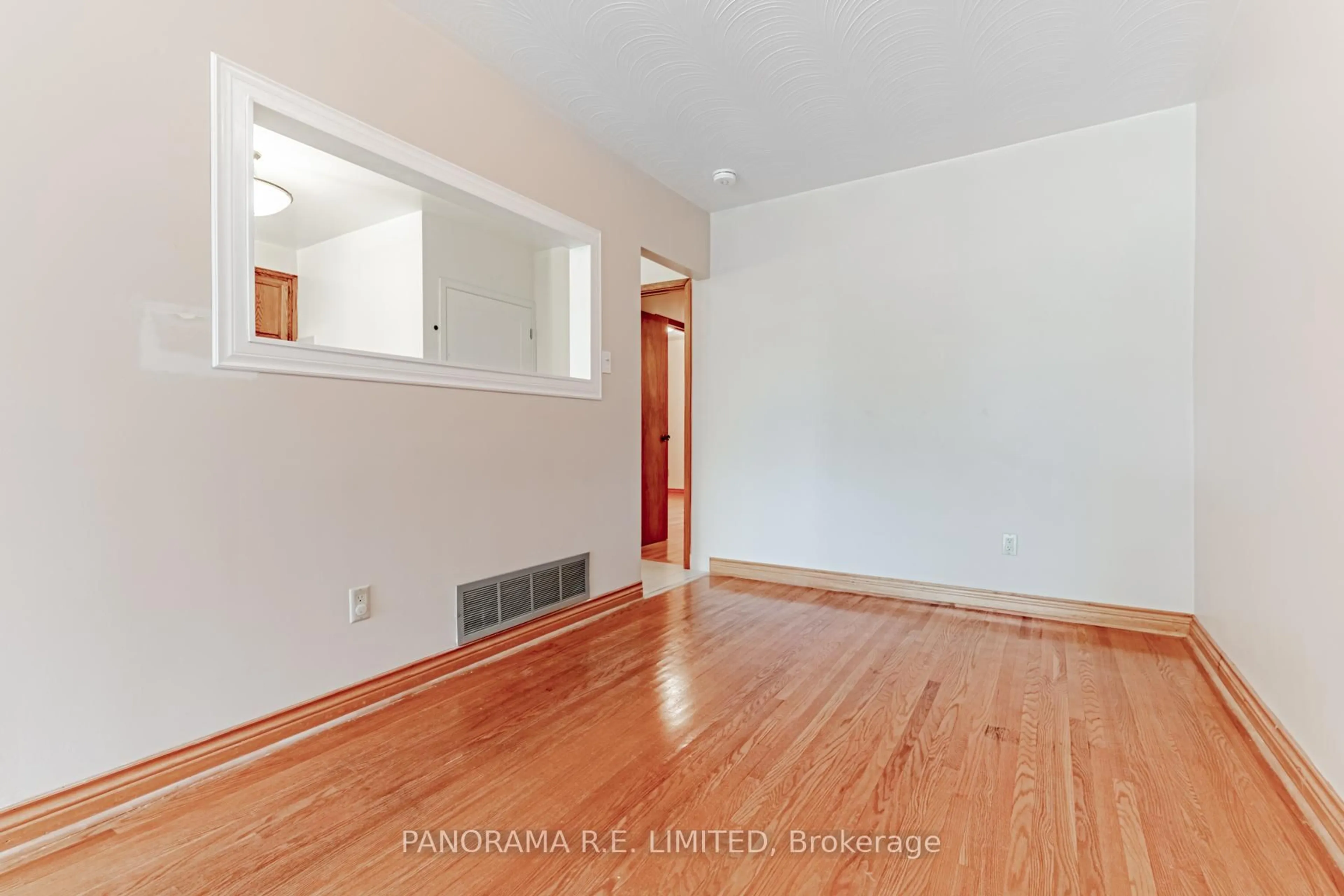 A pic of a room for 53 Vanguard Dr, Toronto Ontario M9B 5E8