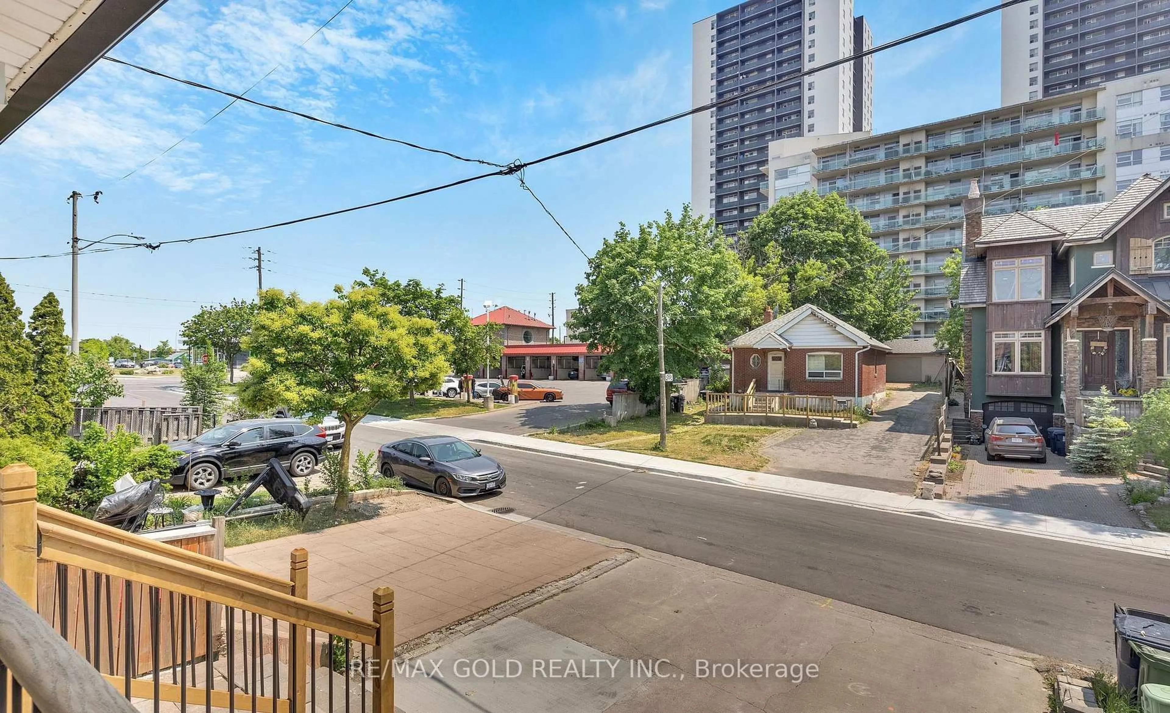 A pic from outside/outdoor area/front of a property/back of a property/a pic from drone, city buildings view from balcony for 8 Fairglen Cres, Toronto Ontario M9N 1S2