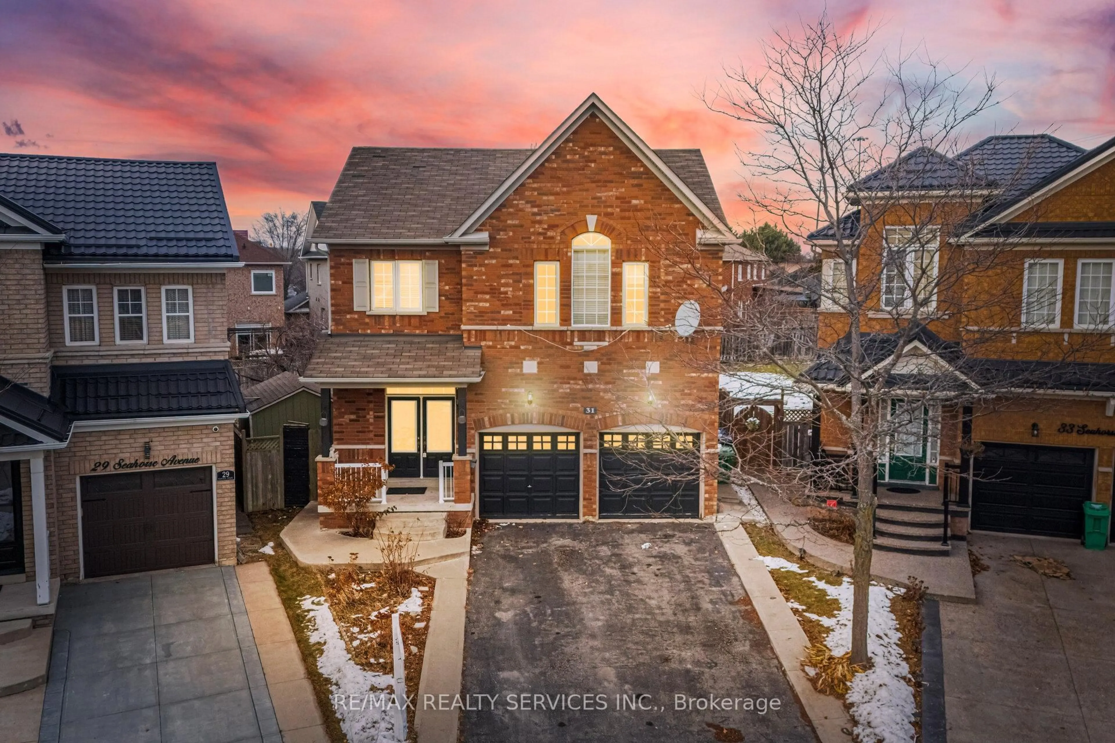 Home with brick exterior material, street for 31 Seahorse Ave, Brampton Ontario L6V 4N7