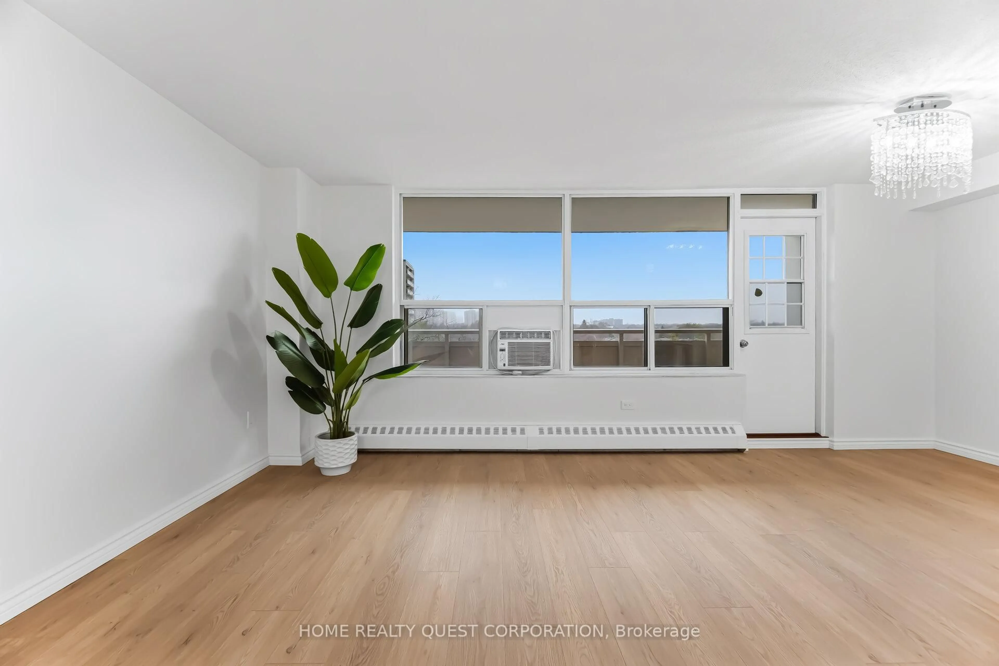 Unknown for 3120 Kirwin Ave #605, Mississauga Ontario L5A 3R2