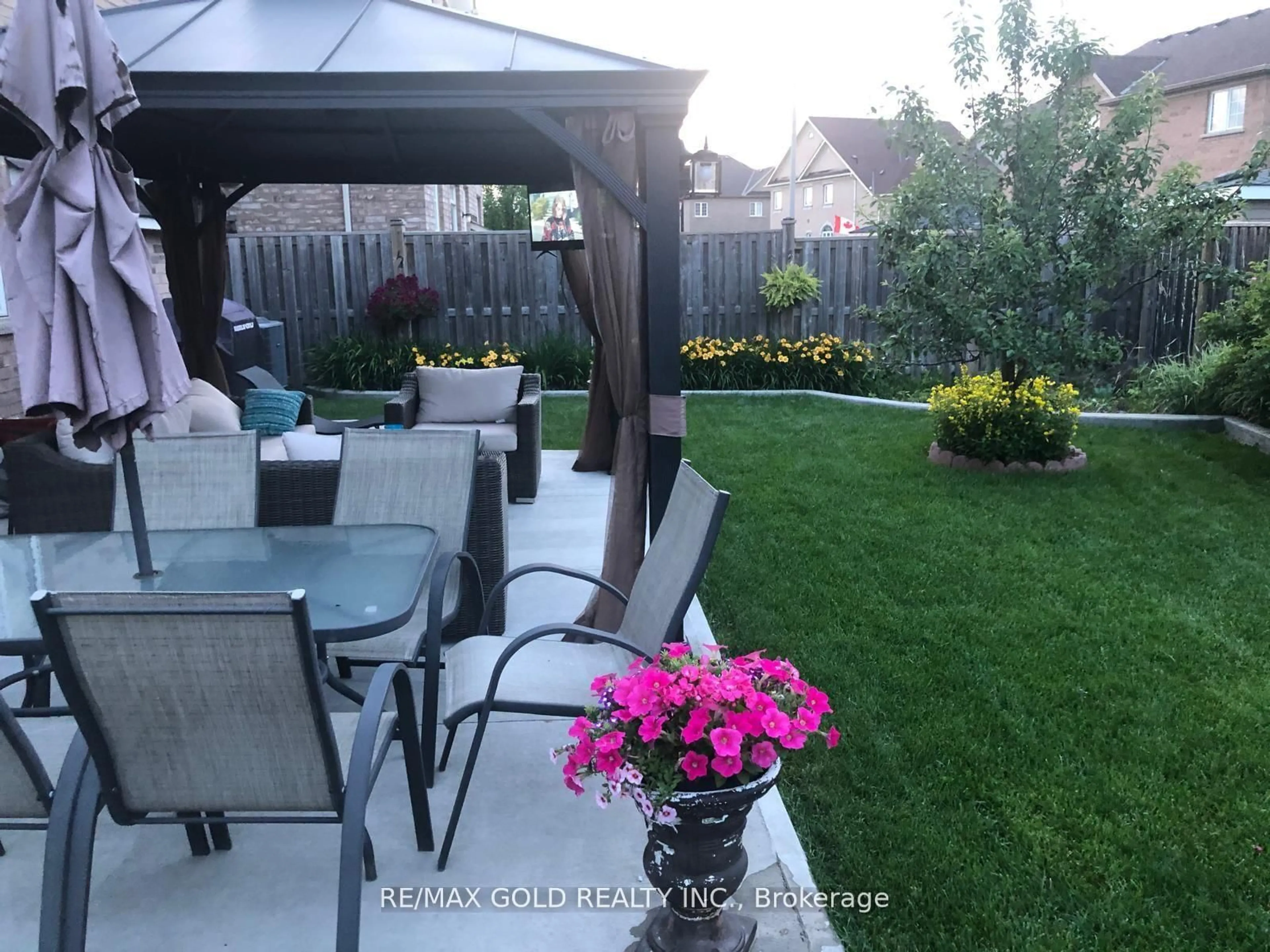 Patio, street for 3 Spotted Owl Cres, Brampton Ontario L7A 0H9