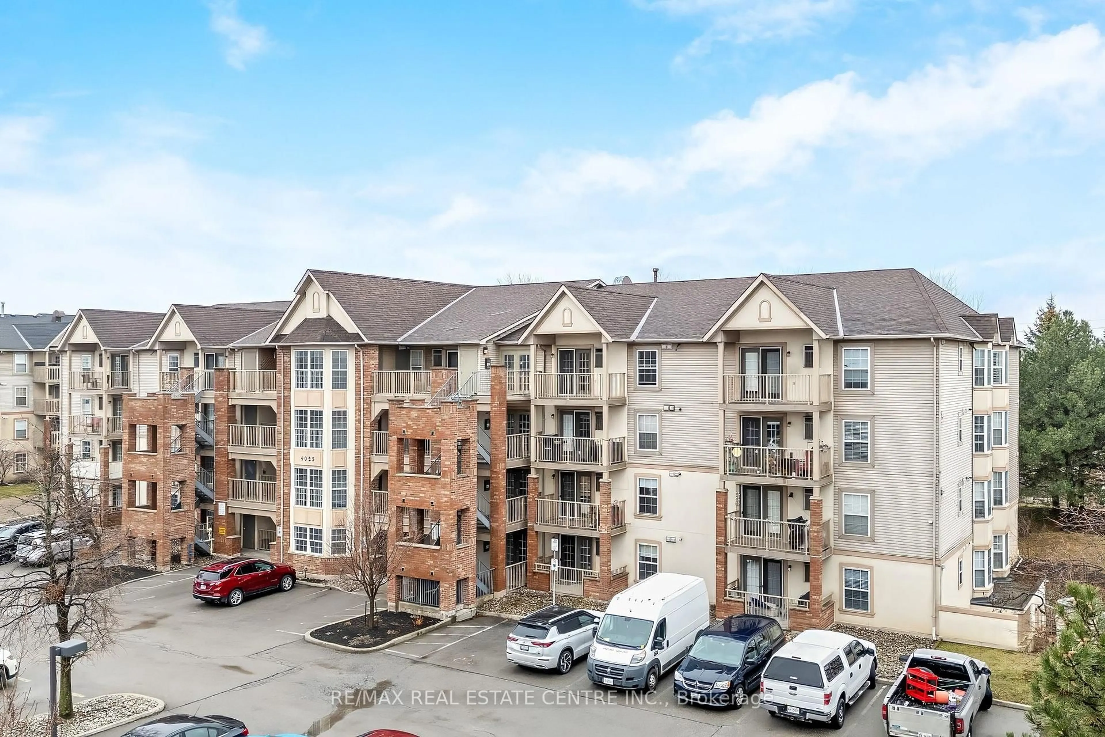 A pic from outside/outdoor area/front of a property/back of a property/a pic from drone, city buildings view from balcony for 4025 Kilmer Dr #308, Burlington Ontario L7M 4M5