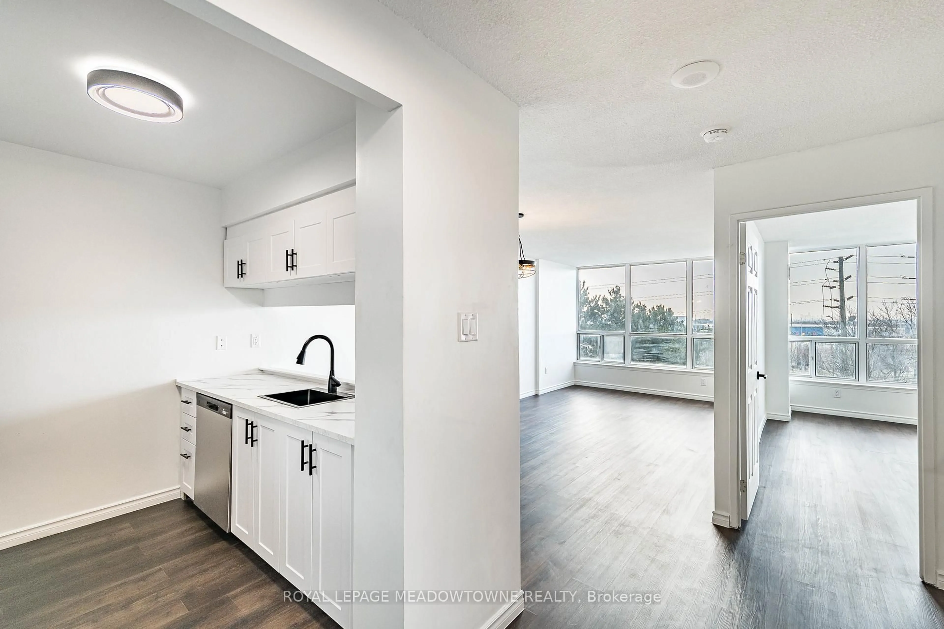 Open concept kitchen, unknown for 12 Laurelcrest St #409, Brampton Ontario L6S 5Y4