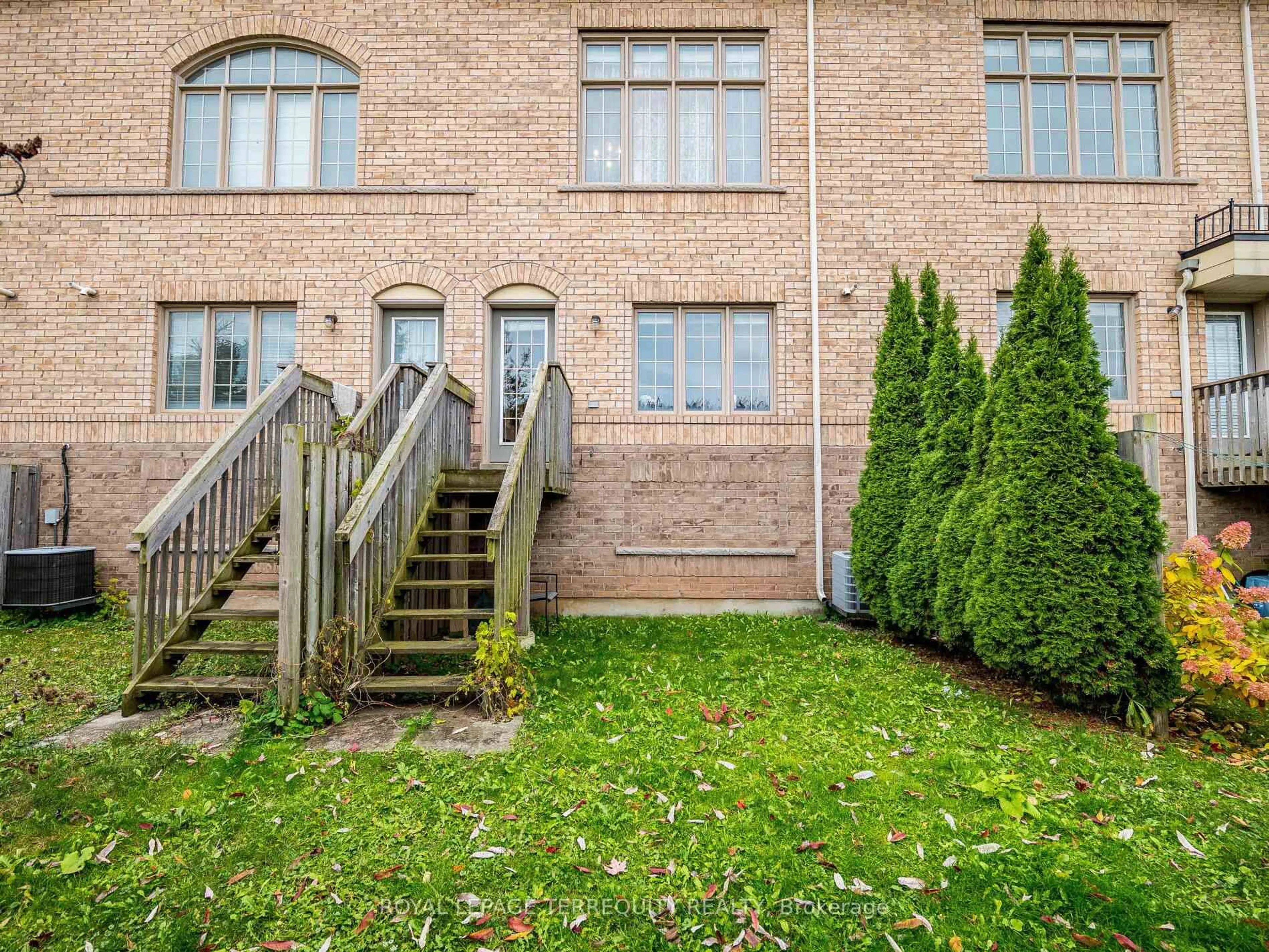 Patio, street for 2171 Fiddlers Way #39, Oakville Ontario L6M 0R9
