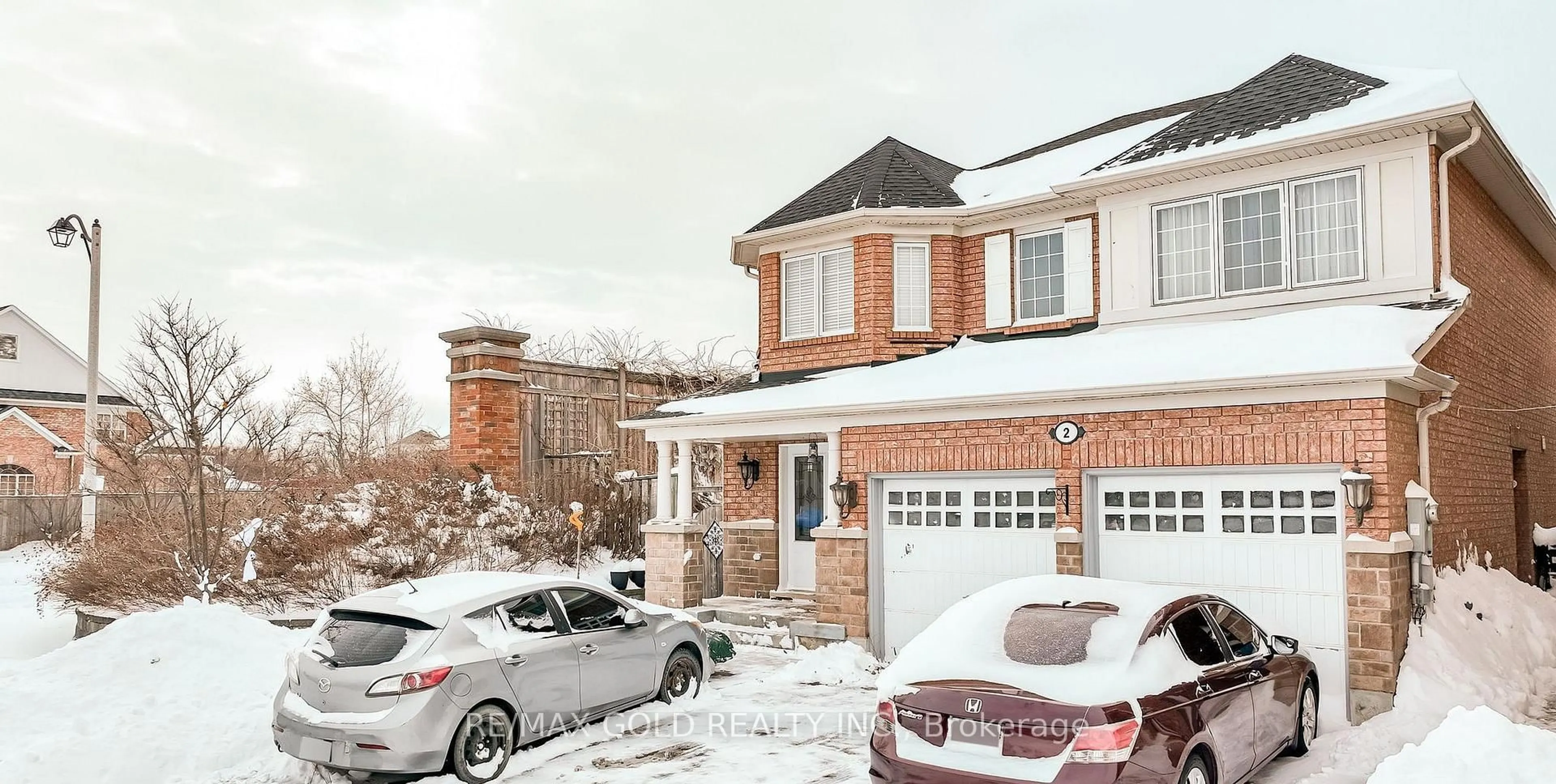 Home with brick exterior material, street for 2 Zimmer St, Brampton Ontario L6S 6L3