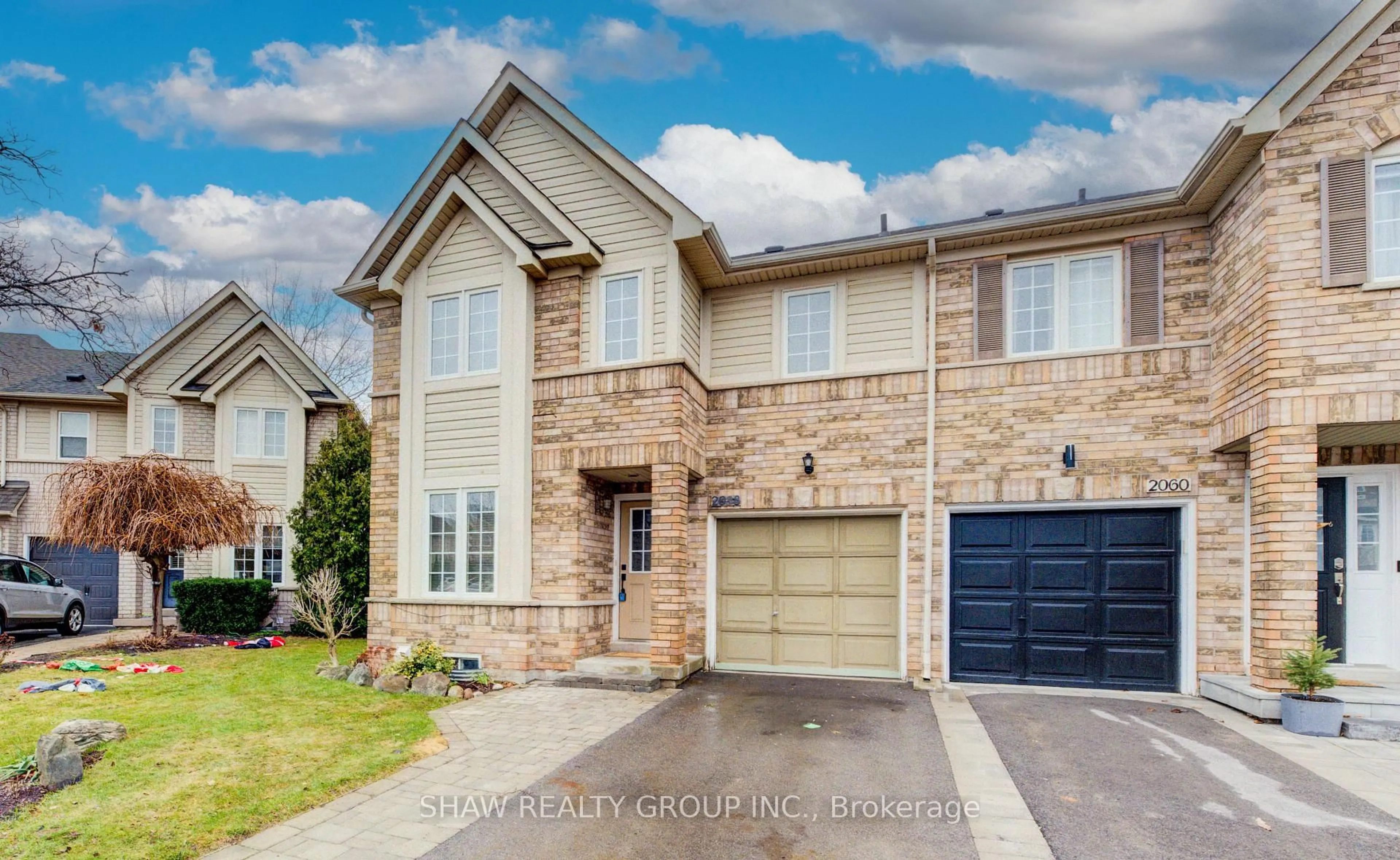 Home with brick exterior material, street for 2058 Glenhampton Rd, Oakville Ontario L6M 3T9