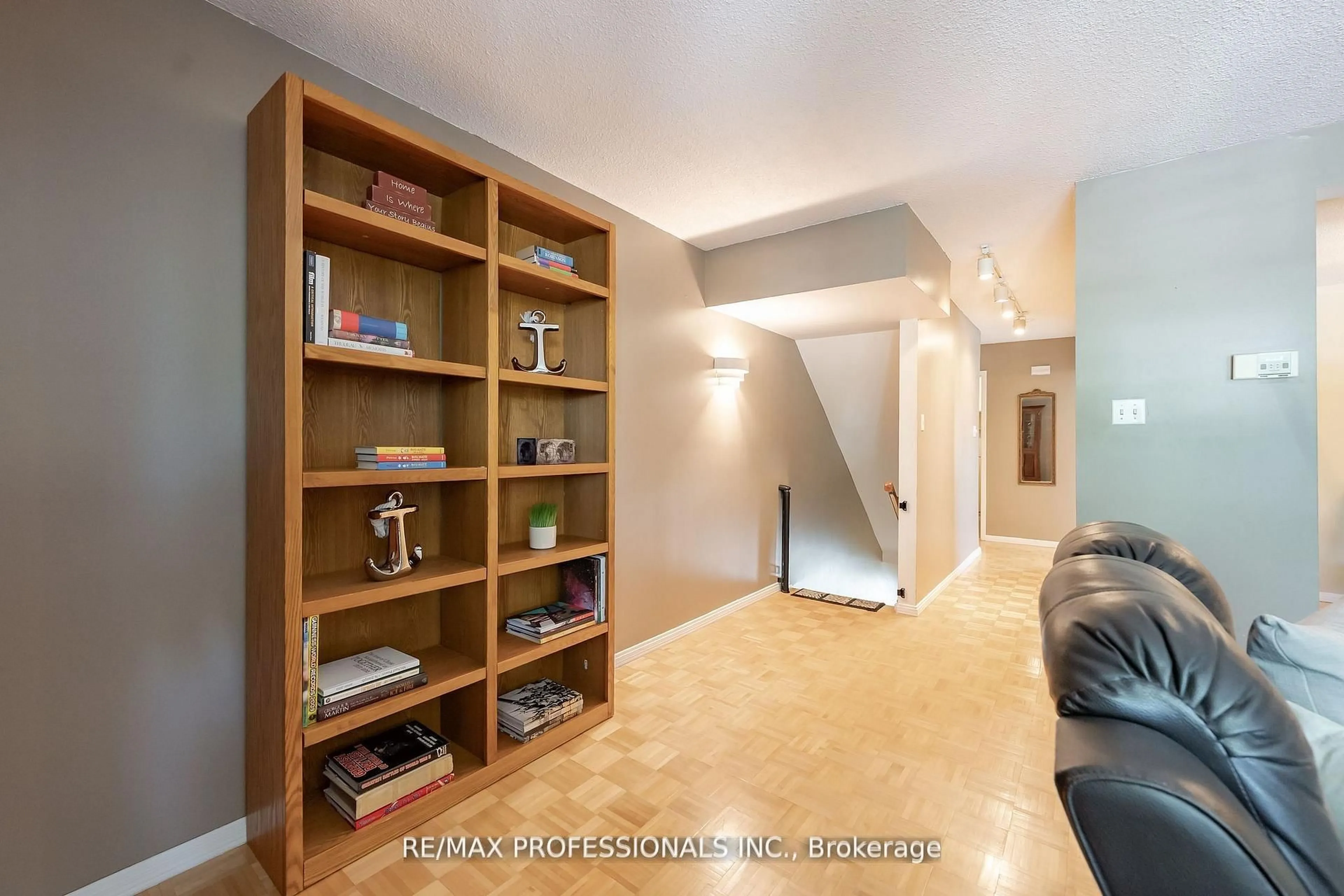 Unknown for 405 Hyacinthe Blvd #65, Mississauga Ontario L5A 3N1