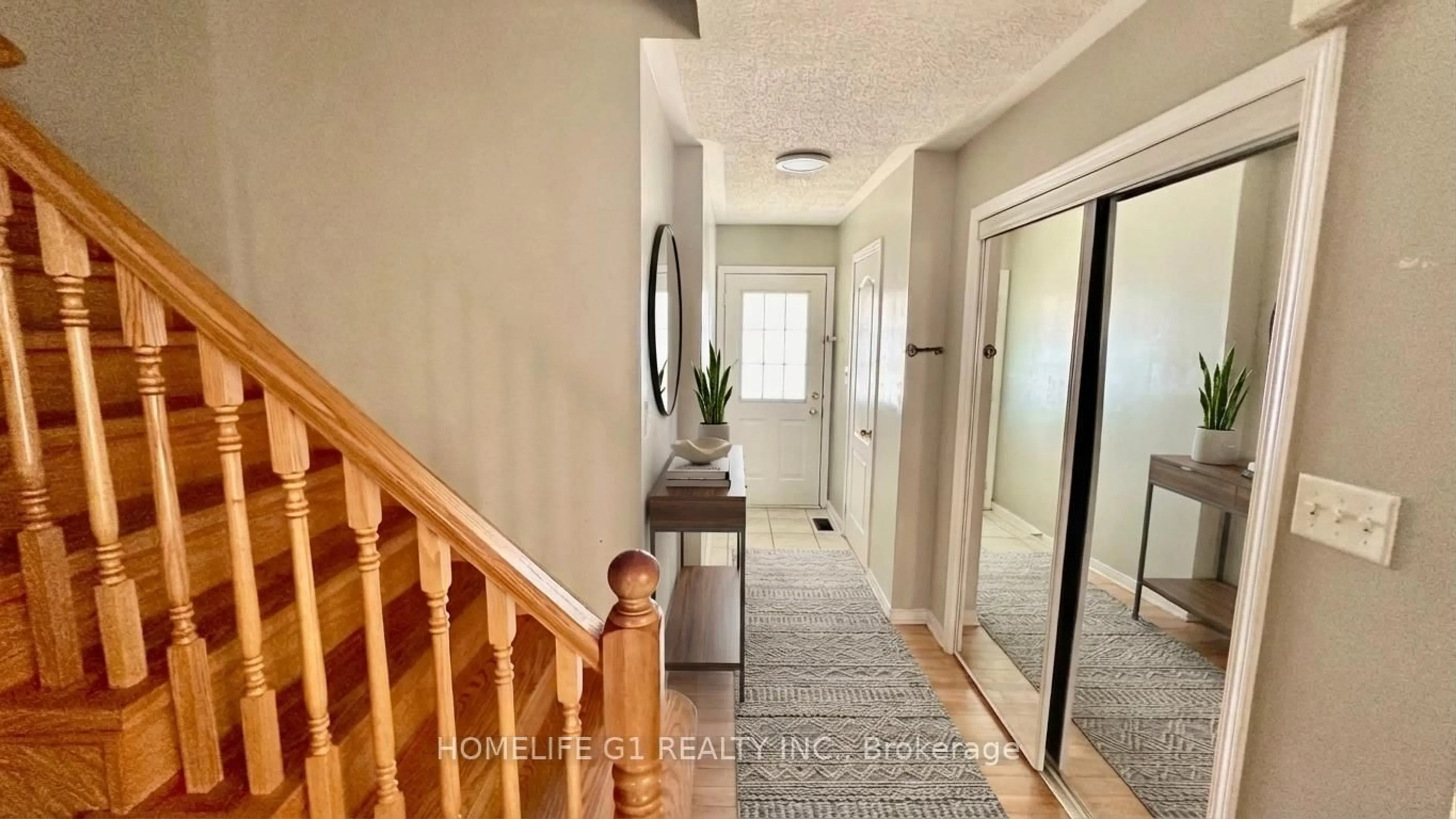 Indoor entryway for 49 Eastway St, Brampton Ontario L6S 6L9
