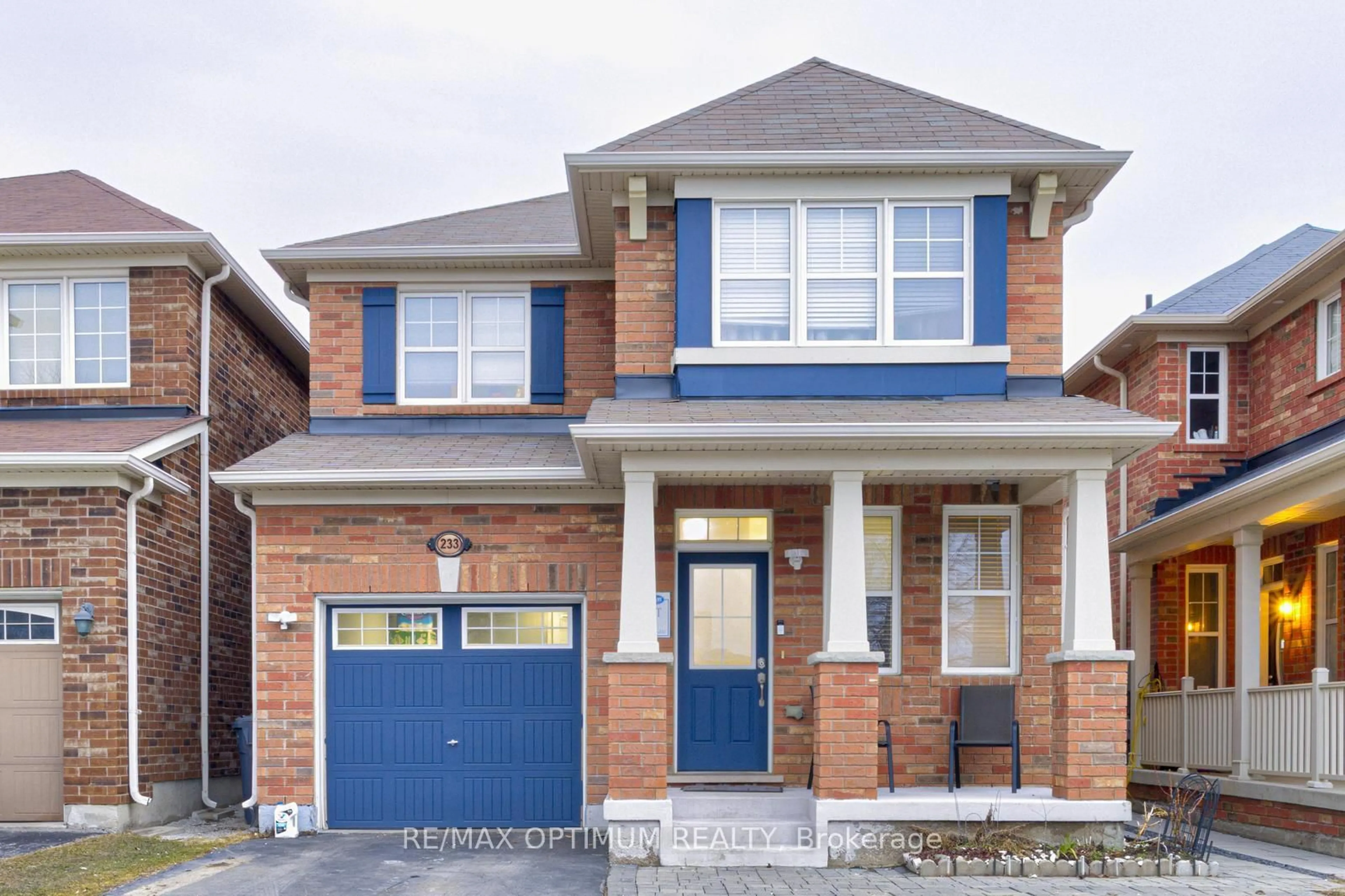 Home with brick exterior material, street for 233 Lockwood Rd, Brampton Ontario L6Y 4Y1