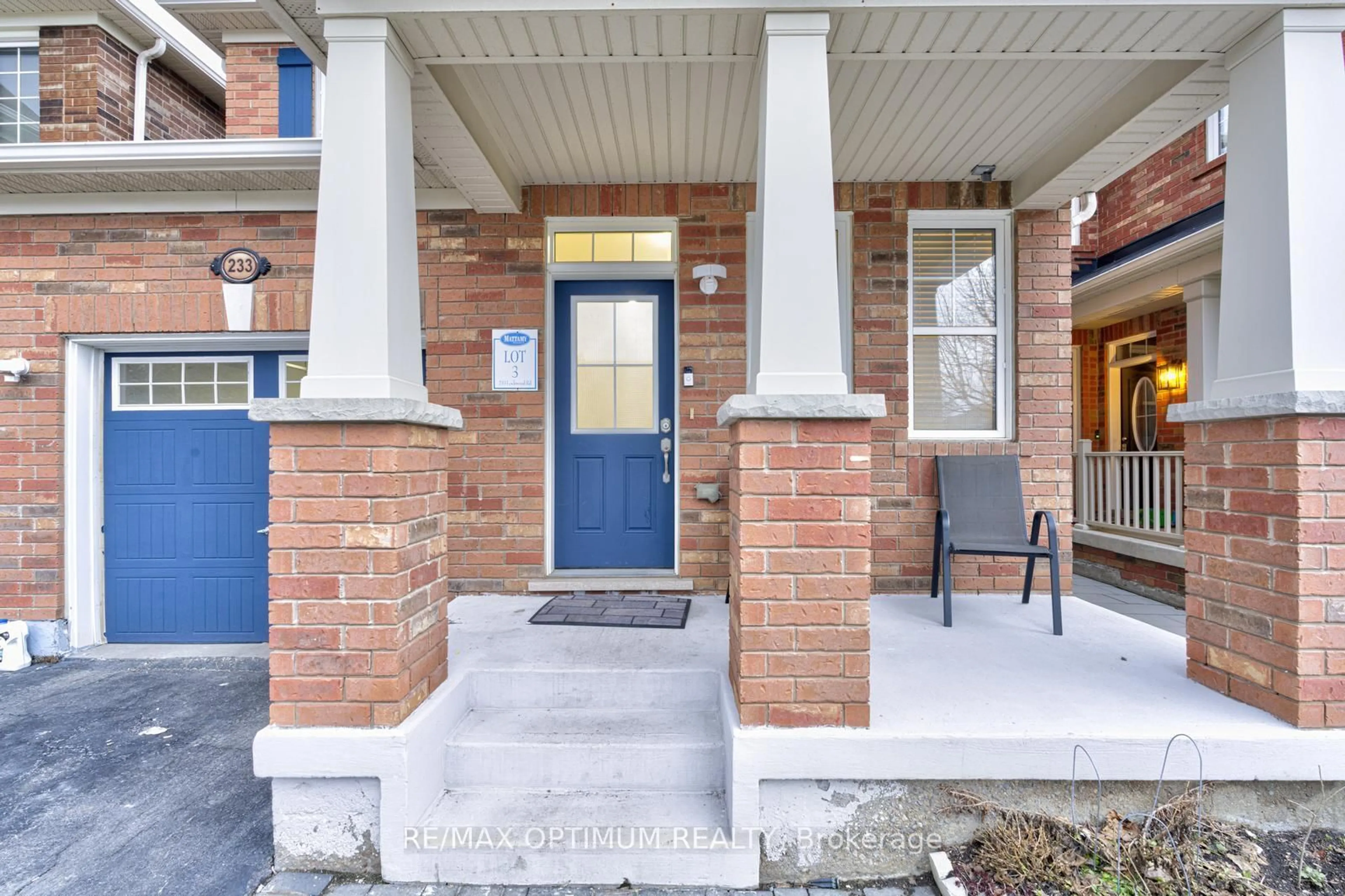 Unknown for 233 Lockwood Rd, Brampton Ontario L6Y 4Y1